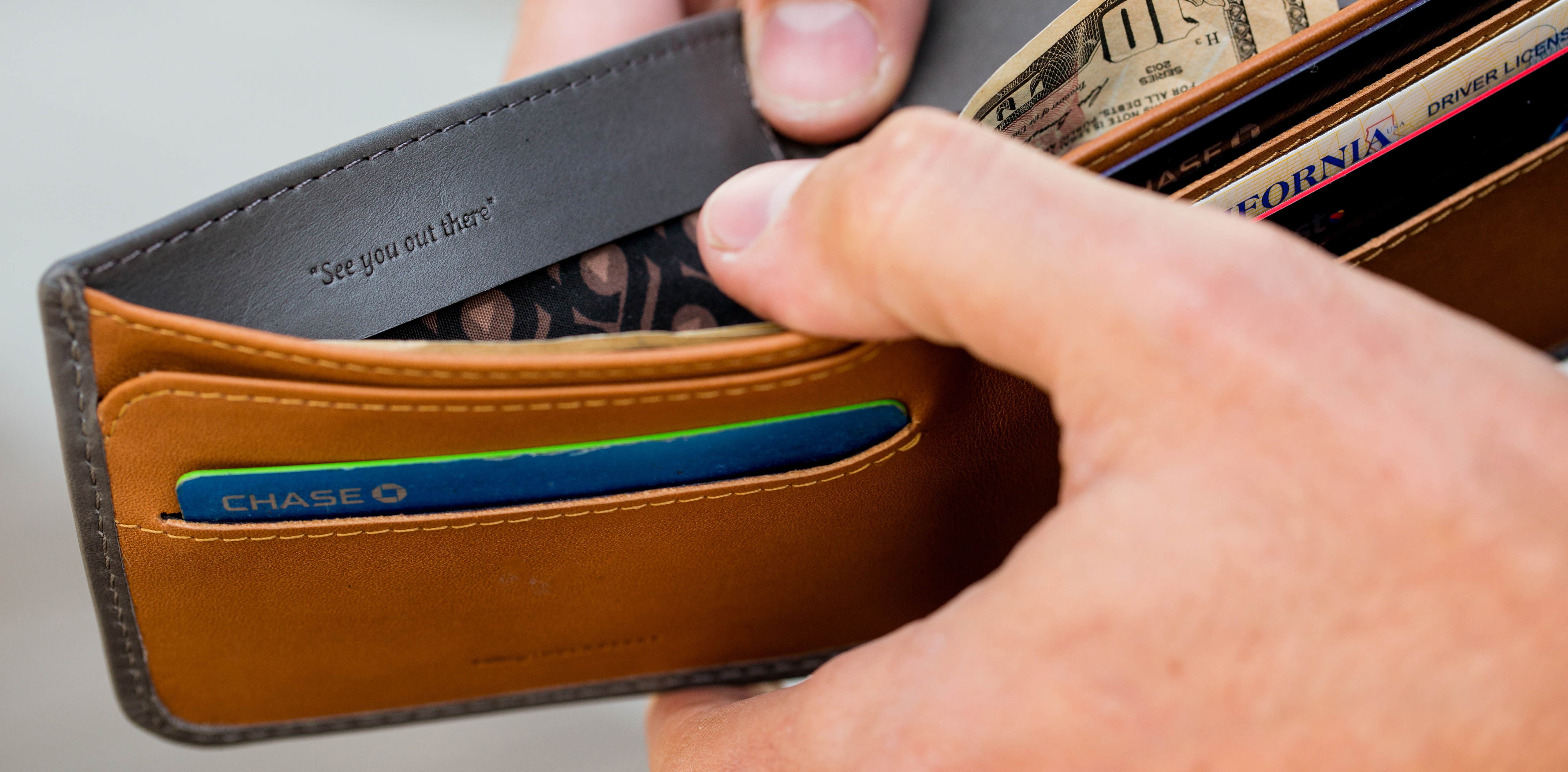 The 40 Best Minimalist Wallets For Men