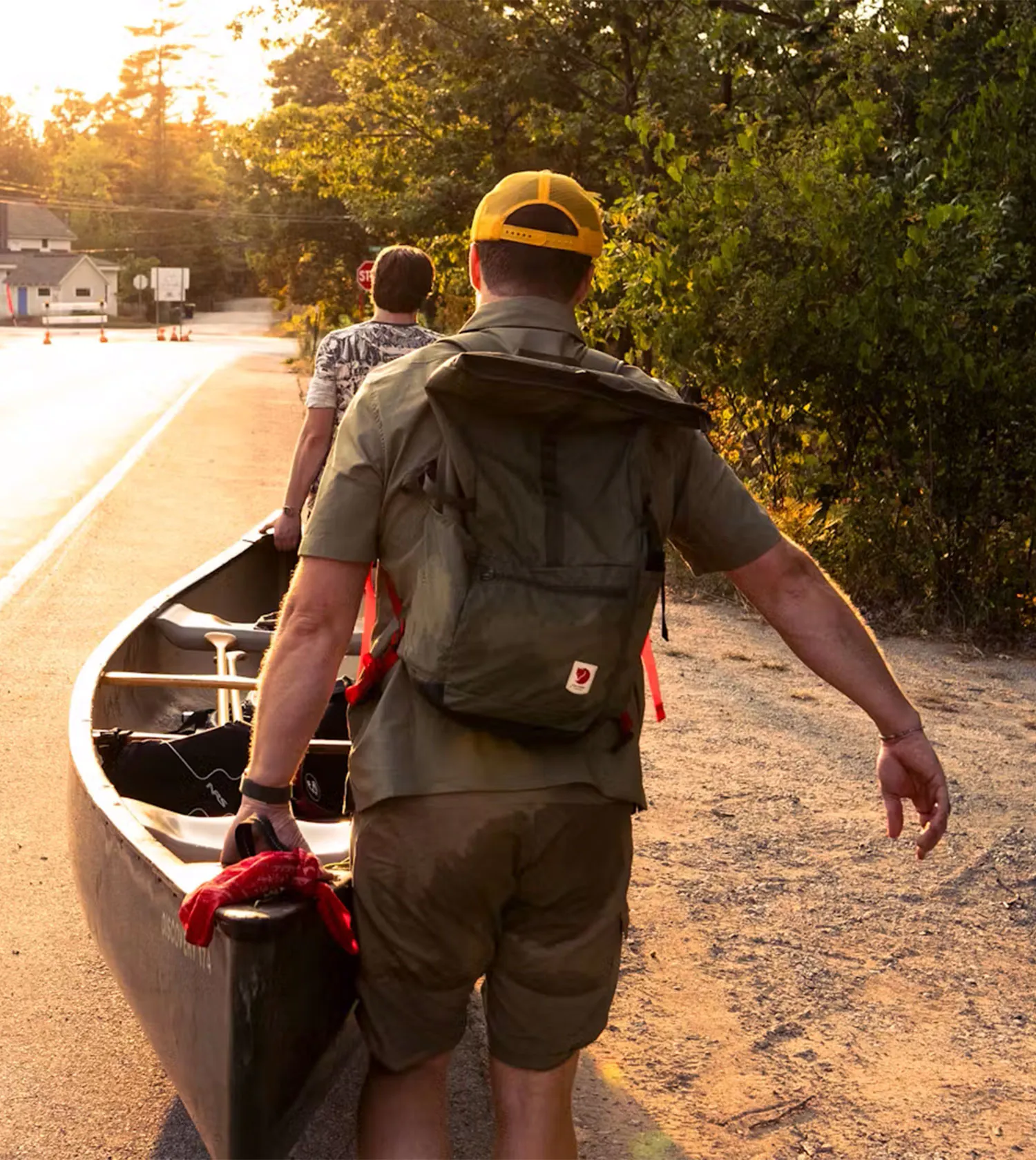 (プルーフライク) カナダ連邦　セット　1965 Cabin Time: Exploring Northern Michigan with Fjällräven | Huckberry