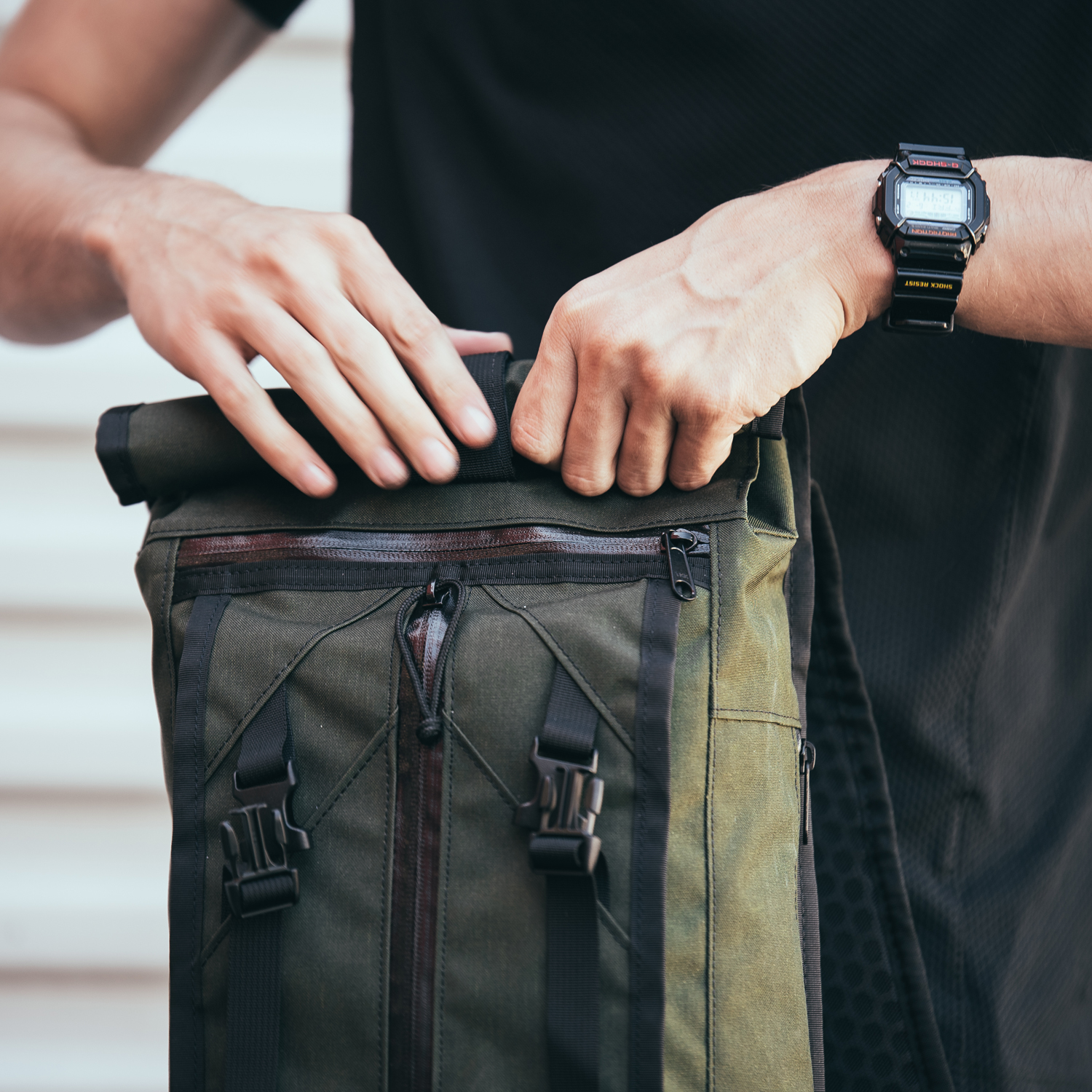 極美品　MissionWorkshop The Hauser 14L　Navy Mission Workshop The Hauser Hydration Pack | Gear Mashers | 2017