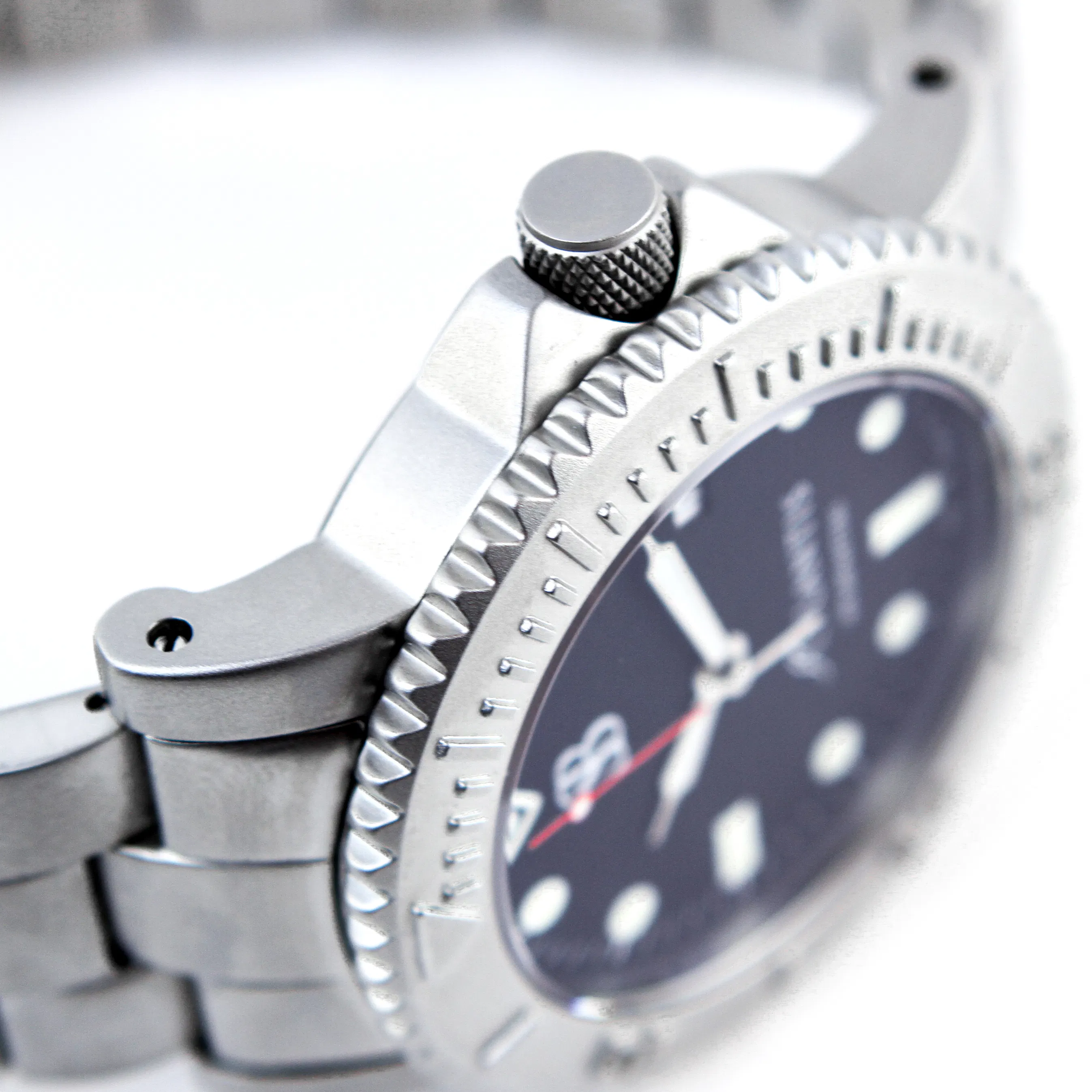 Smith & Bradley The Atlantis Dive Watch - Stainless | undefined