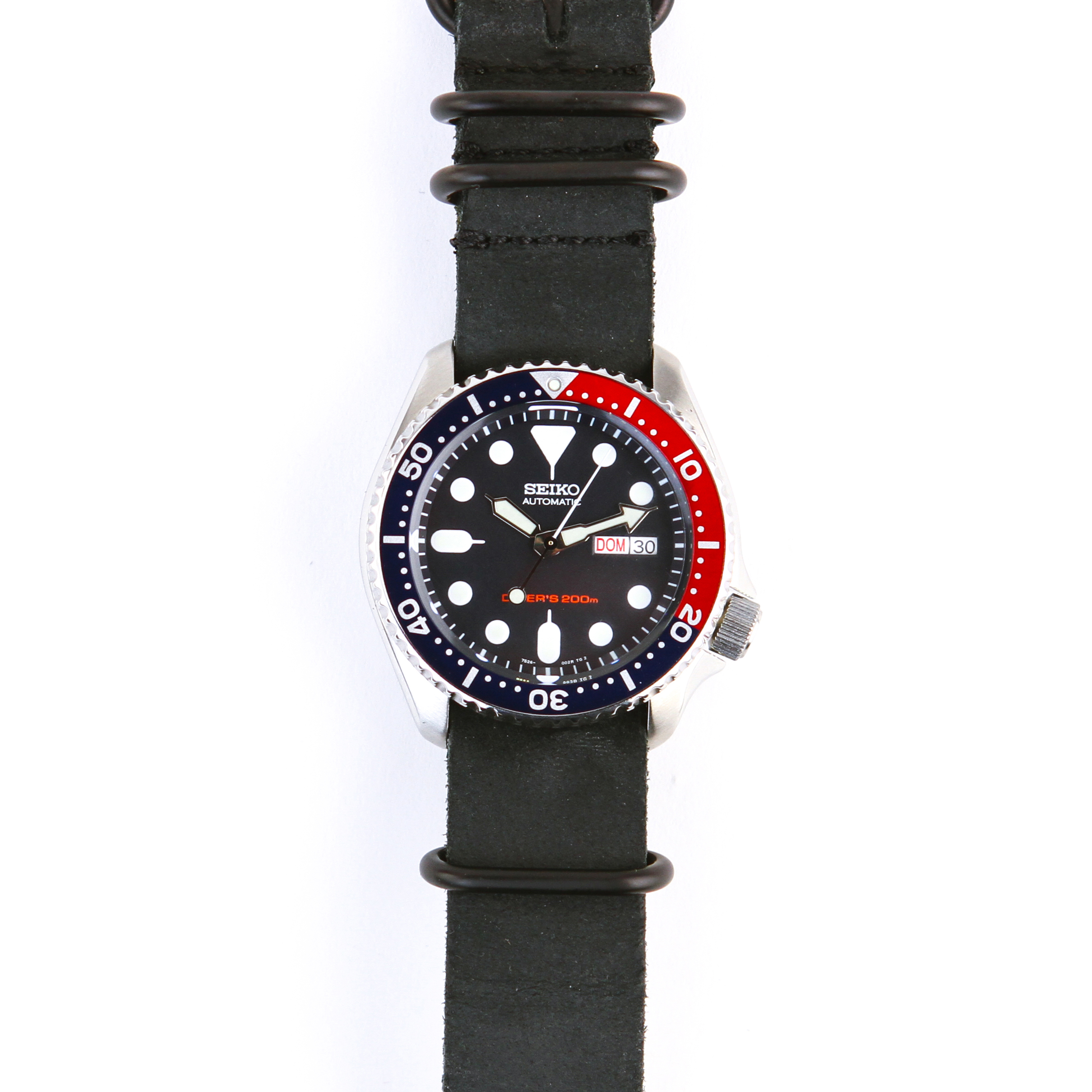 SEIKO SOLAR DIVERS 200m 黒/青/赤