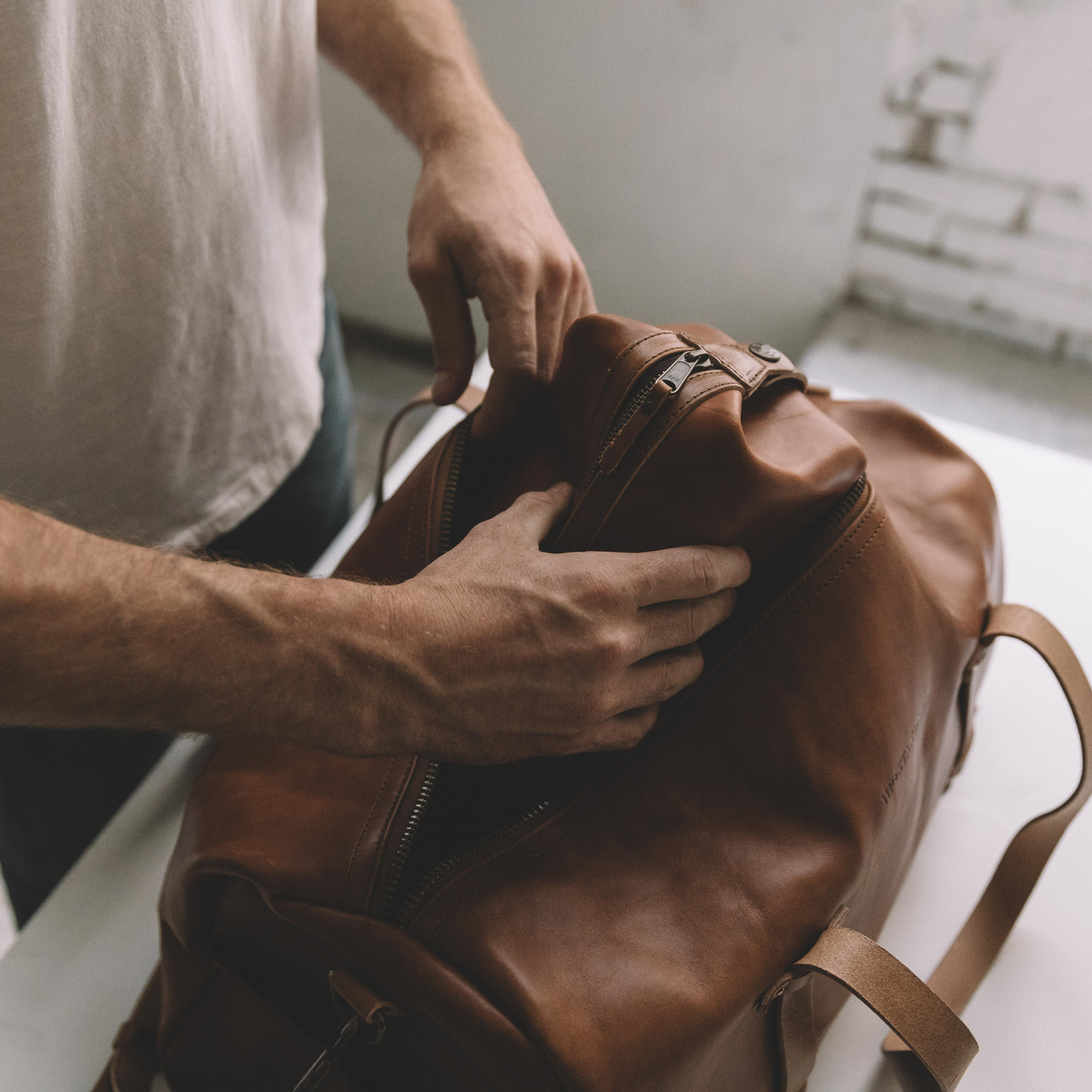 WP Standard The Dopp Kit - Full-Grain Vegetable Tanned Leather
