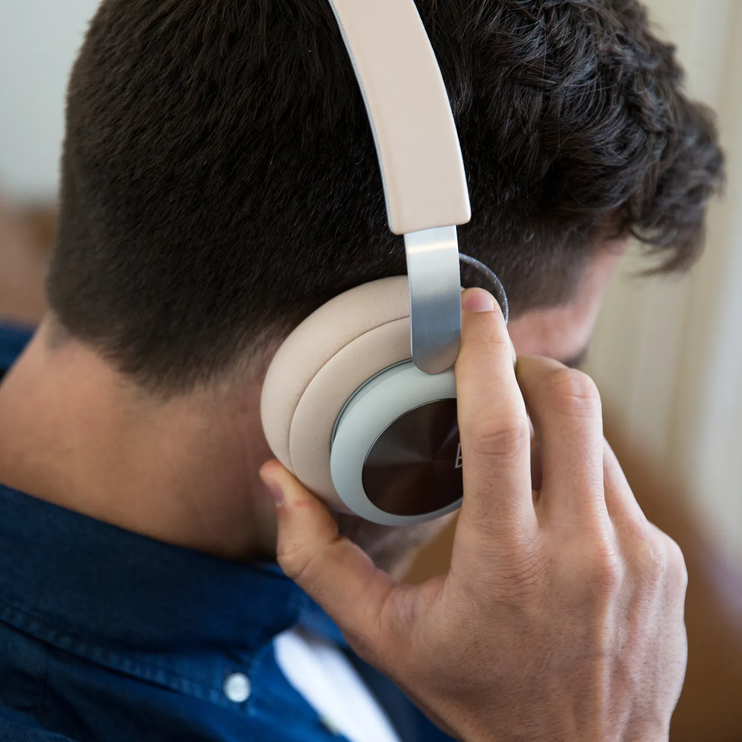 Bang & Olufsen Beoplay H4 Wireless Headphones - Sand Grey