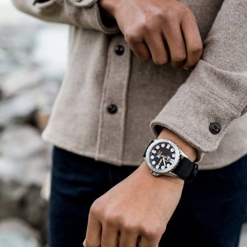 Komrade White Pointer Huckberry Red white pointer with black. komrade white pointer huckberry