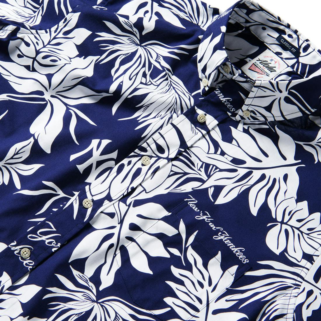 Reyn Spooner Blue/White MLB NY Yankees Classic Fit Hawaiian Shirt Size M.  for Sale in Pico Rivera, CA - OfferUp