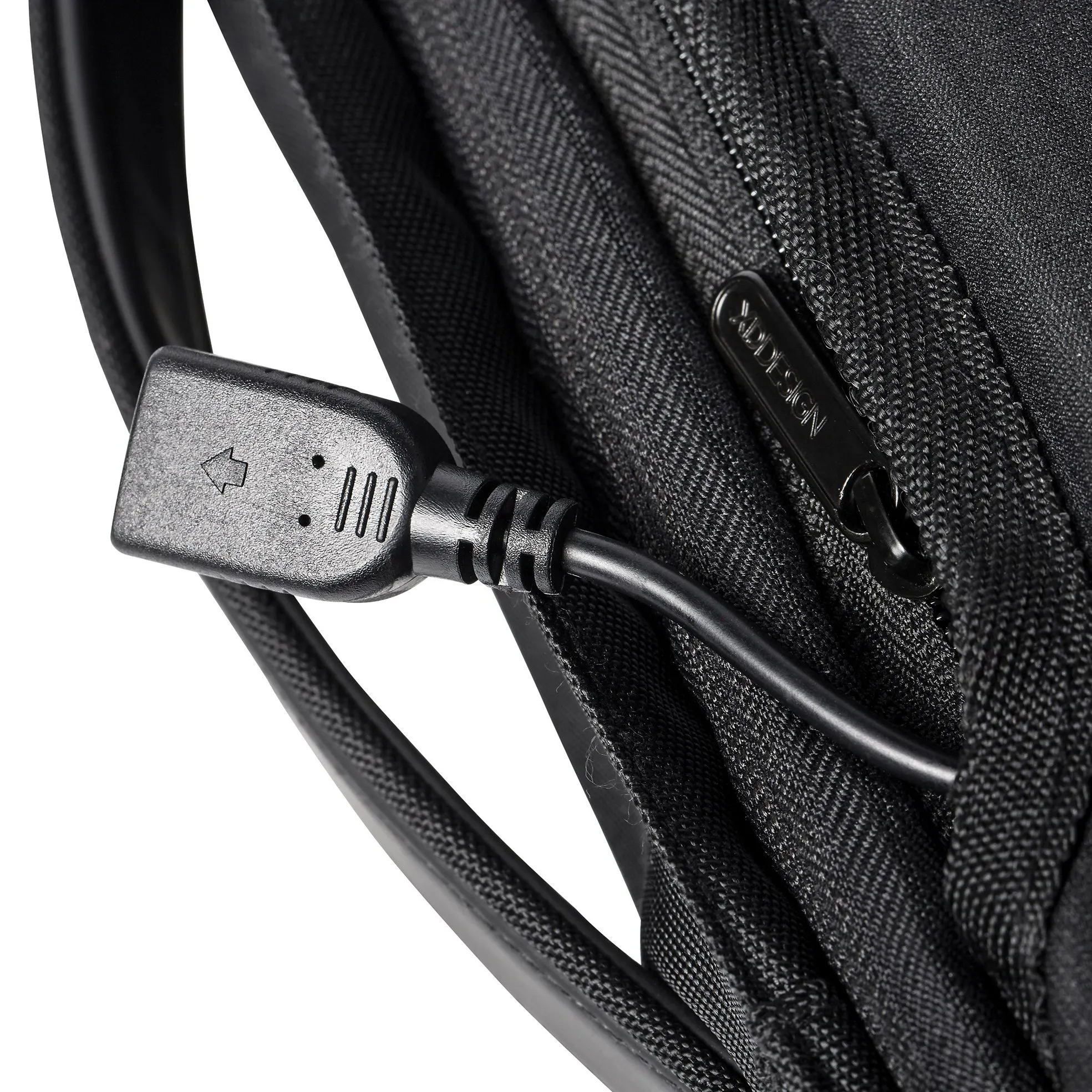 XD Design Bobby Bizz Anti-Theft Briefcase/Backpack Hybrid - Black