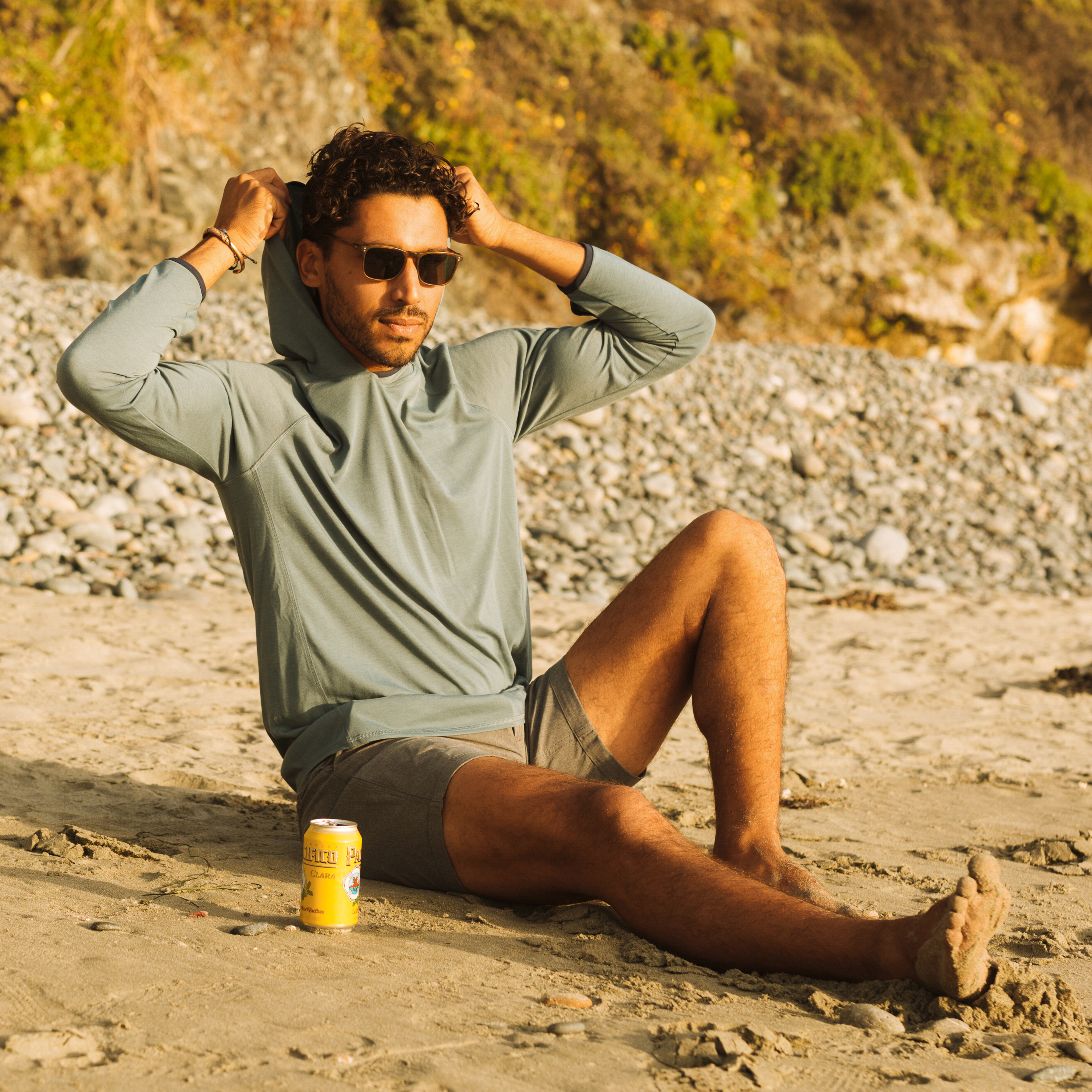 Wellen Sun Hoodie - Navy | undefined | Huckberry