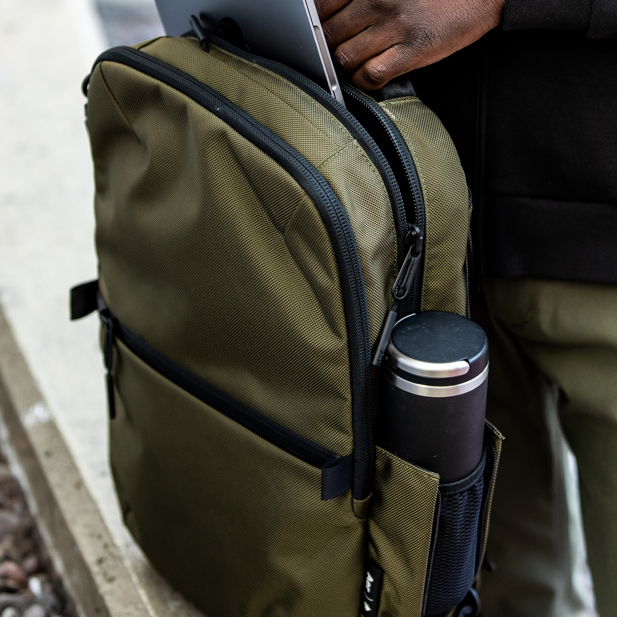 Aer Flight Pack 2 - Huckberry Exclusive - Olive Green