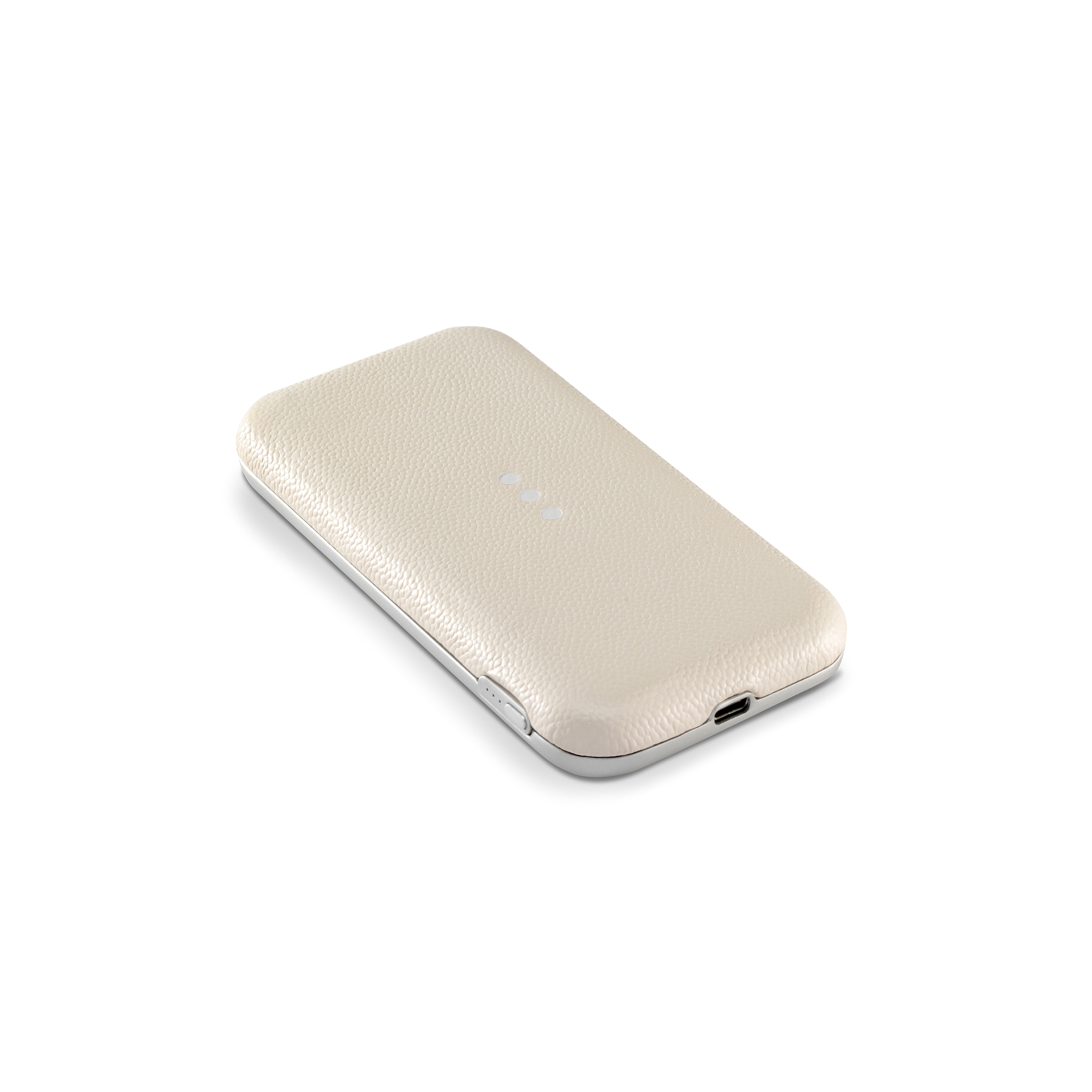 Courant Carry Portable Fast Charging Power Bank - Thumbnail 4