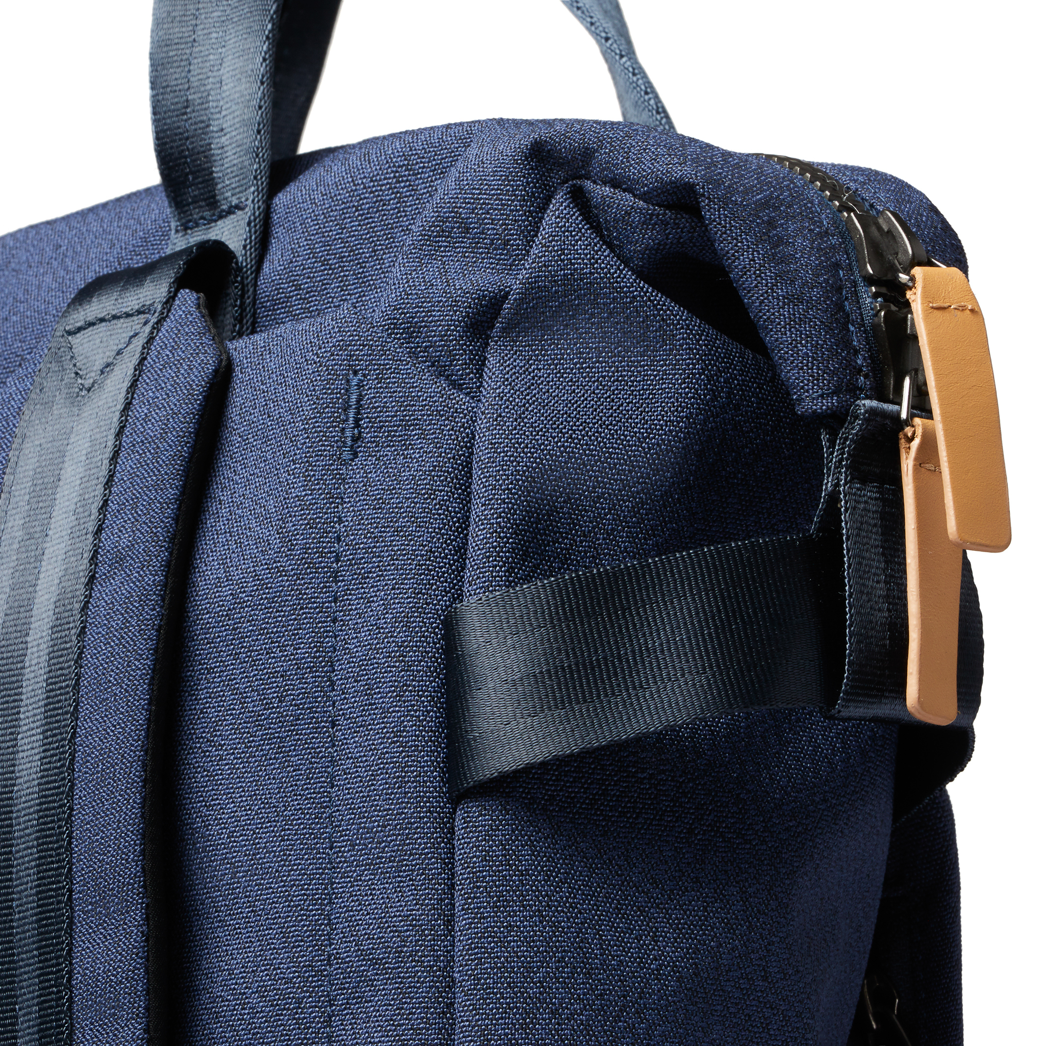 【bellroy】Tokyo Totepack 20L ネイビー 未使用タグ付き Bellroy Tokyo Totepack - Ink Blue | undefined | Huckberry