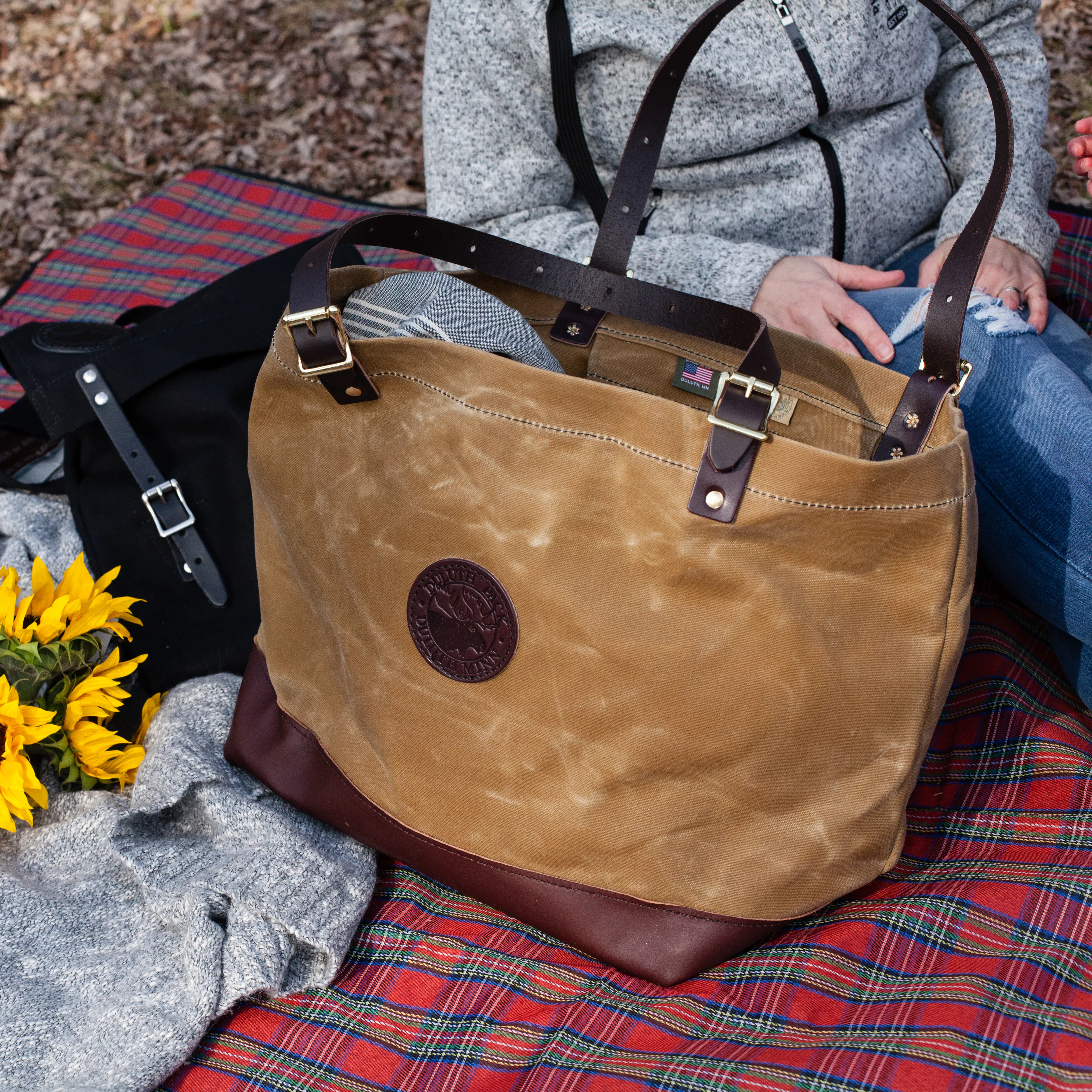 Duluth Pack Deluxe Market Tote - Olive Drab | undefined | Huckberry