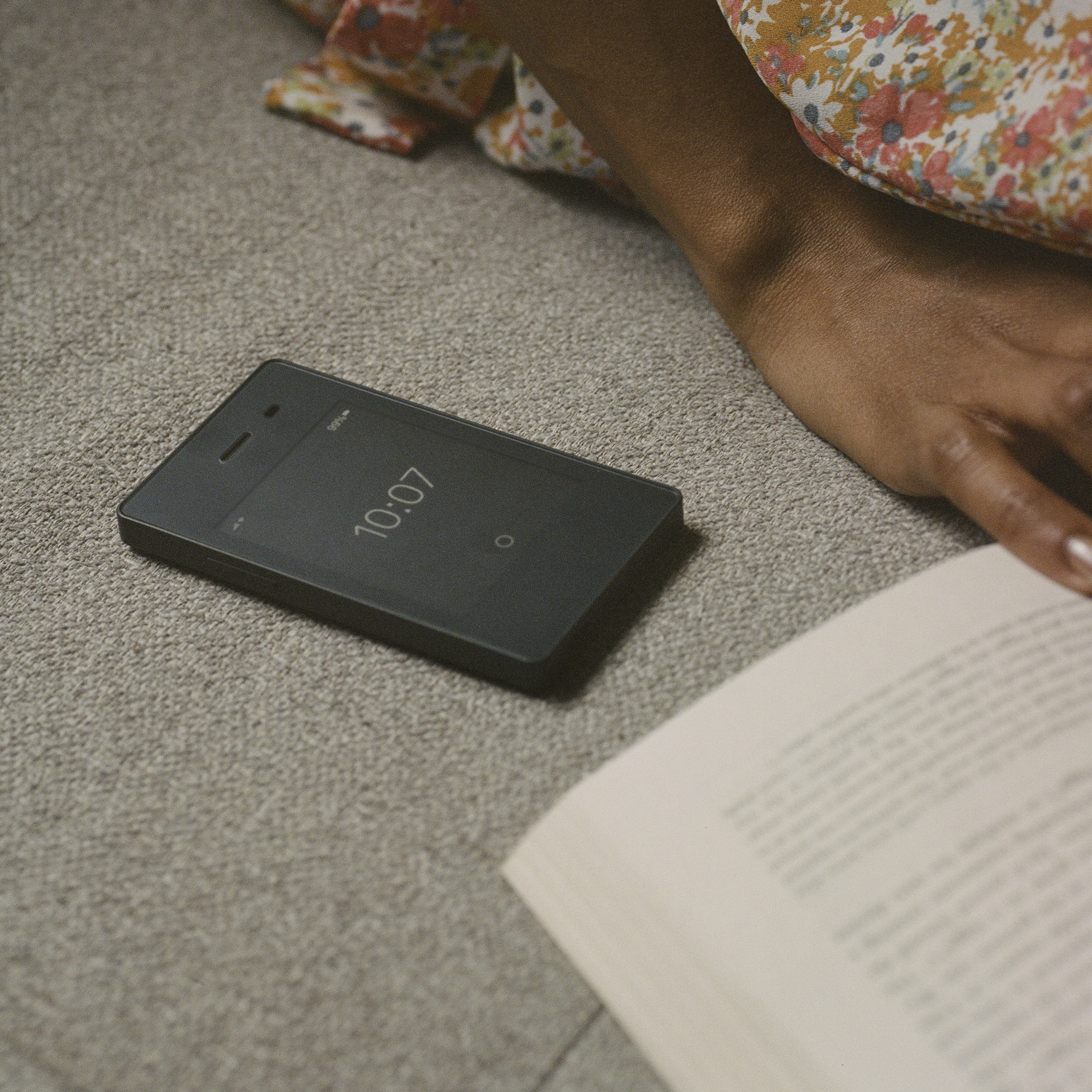 Light Phone II - Thumbnail 3