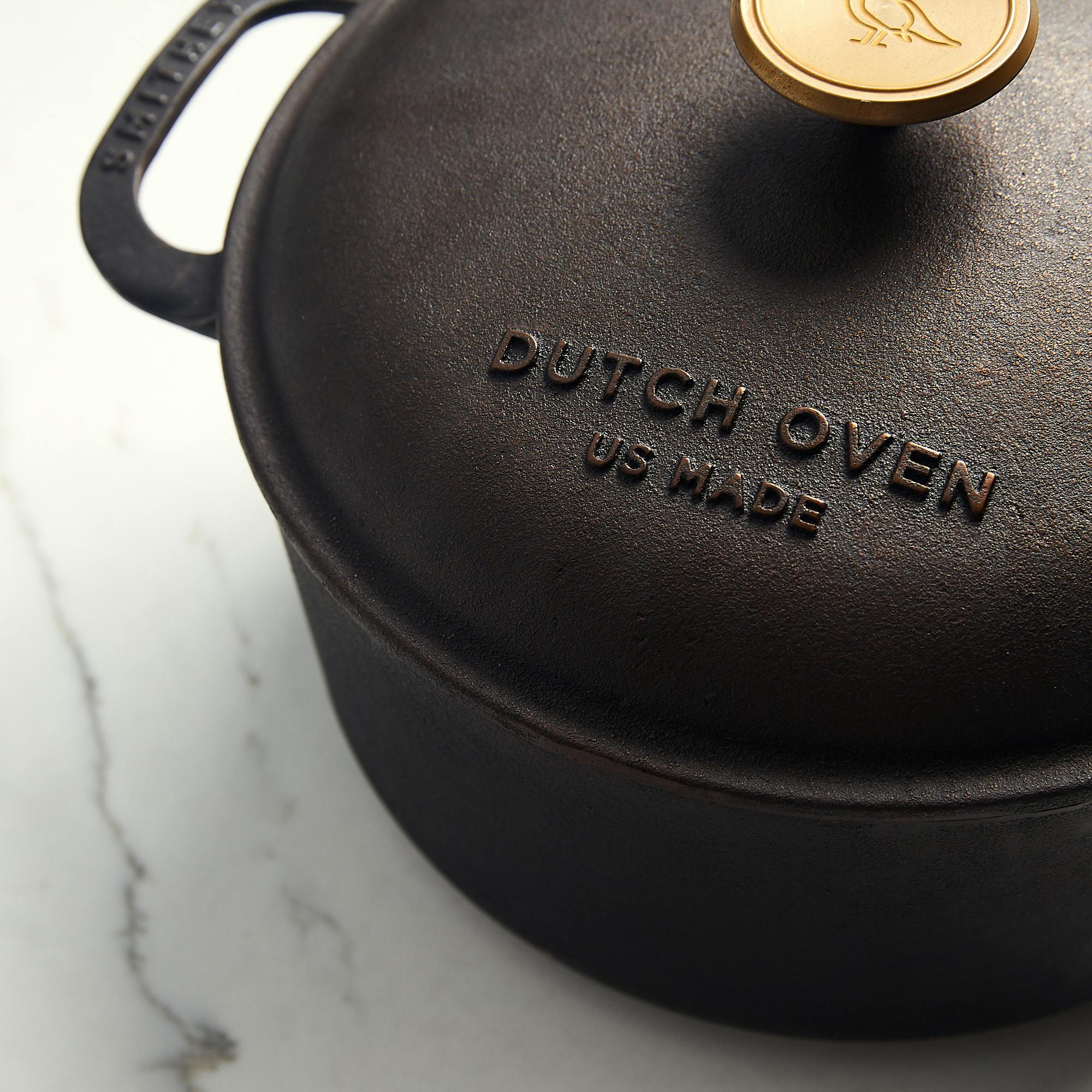 Smithey Ironware Co. 5.5 QT Dutch Oven