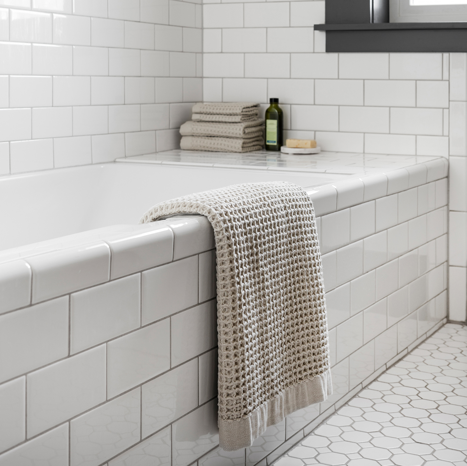 Onsen Bath Towel Set Oatmeal Bath Towels & Robes Huckberry