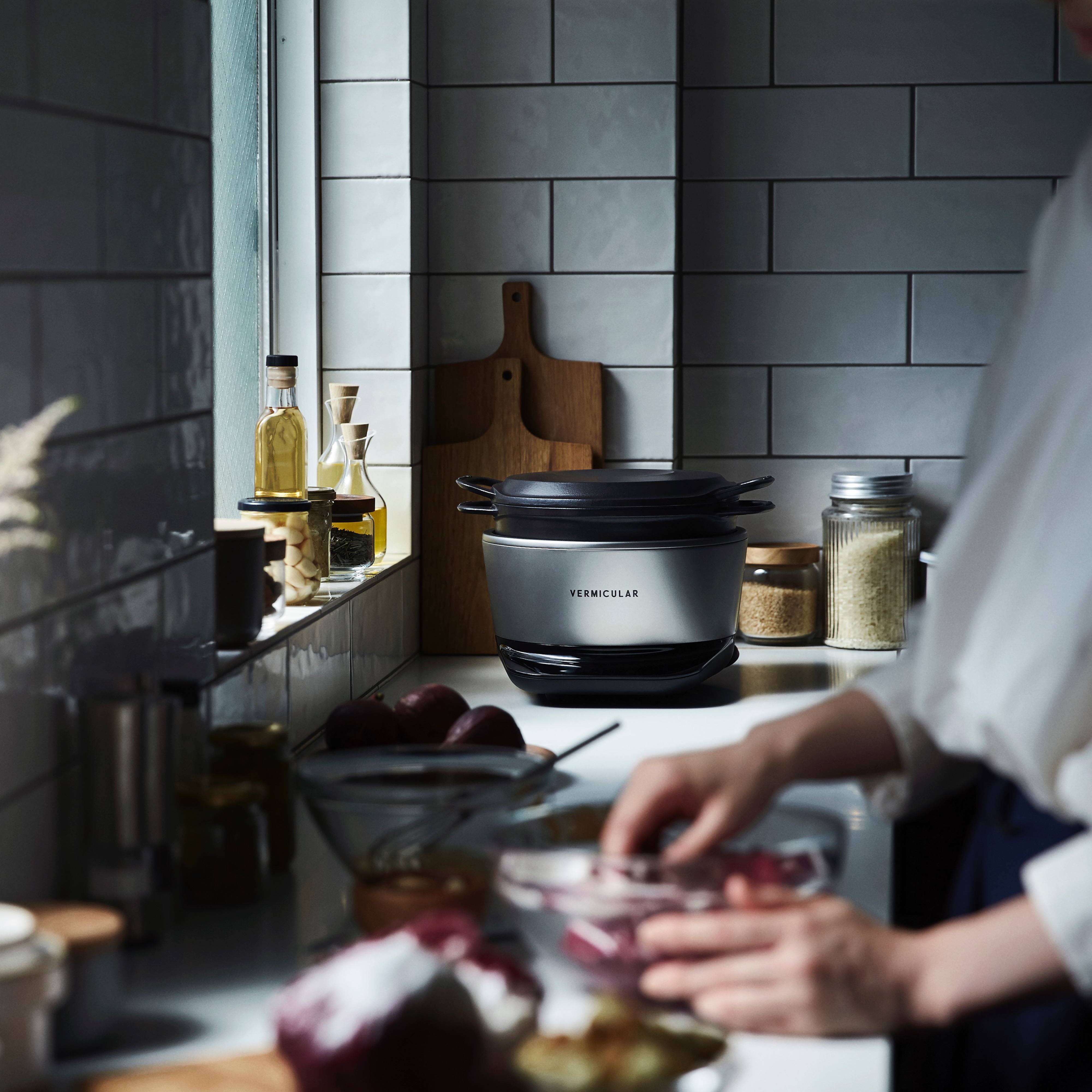 Musui-Kamado (Matte Black and Silver)