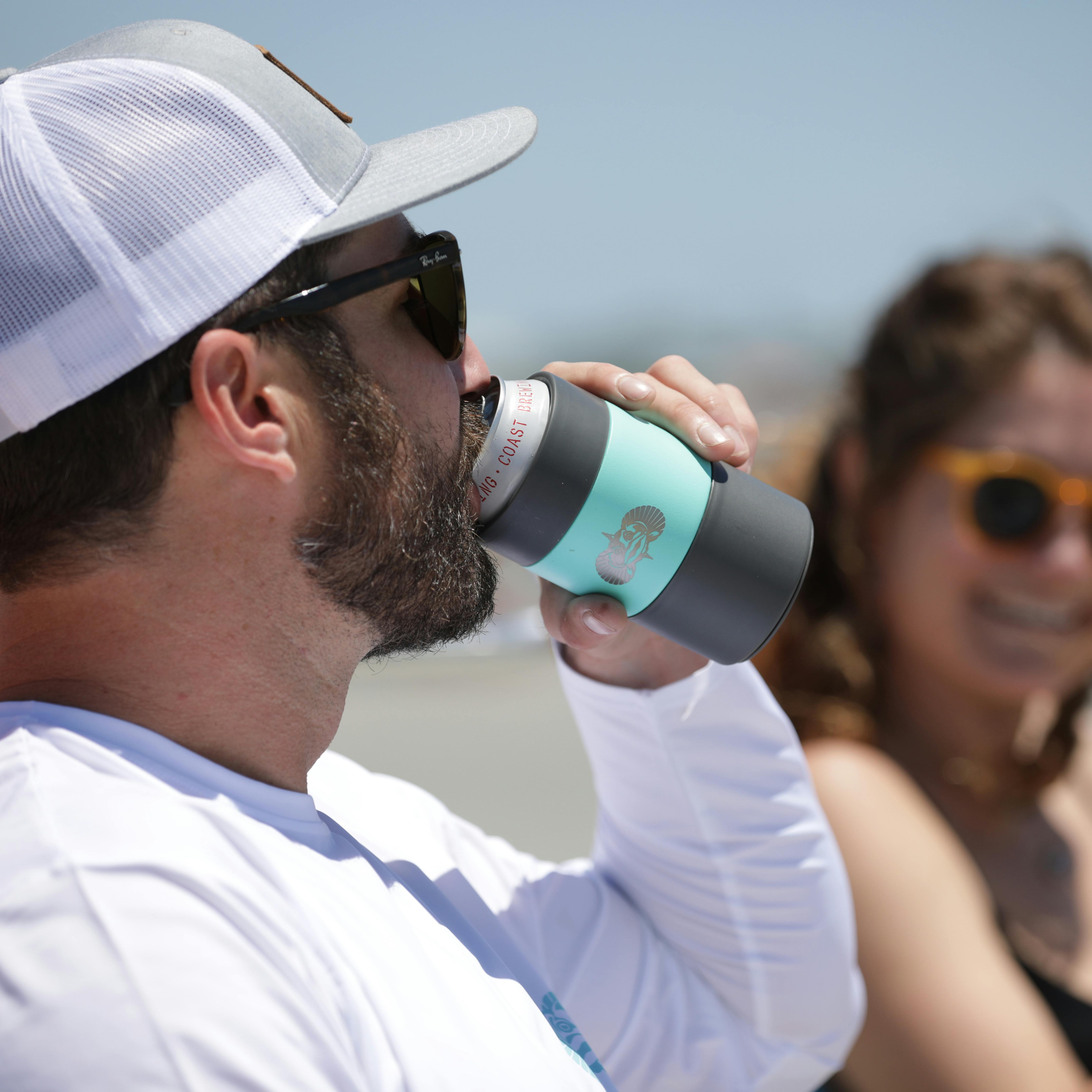 https://huckberry.imgix.net/spree/products/597132/original/yi3bGGXNpG_toadfish-outfitters_the_non-tipping_can_cooler_gifts_6_original.jpg?auto=format%2C%20compress&crop=top&fit=clip&cs=tinysrgb&ixlib=react-9.5.2