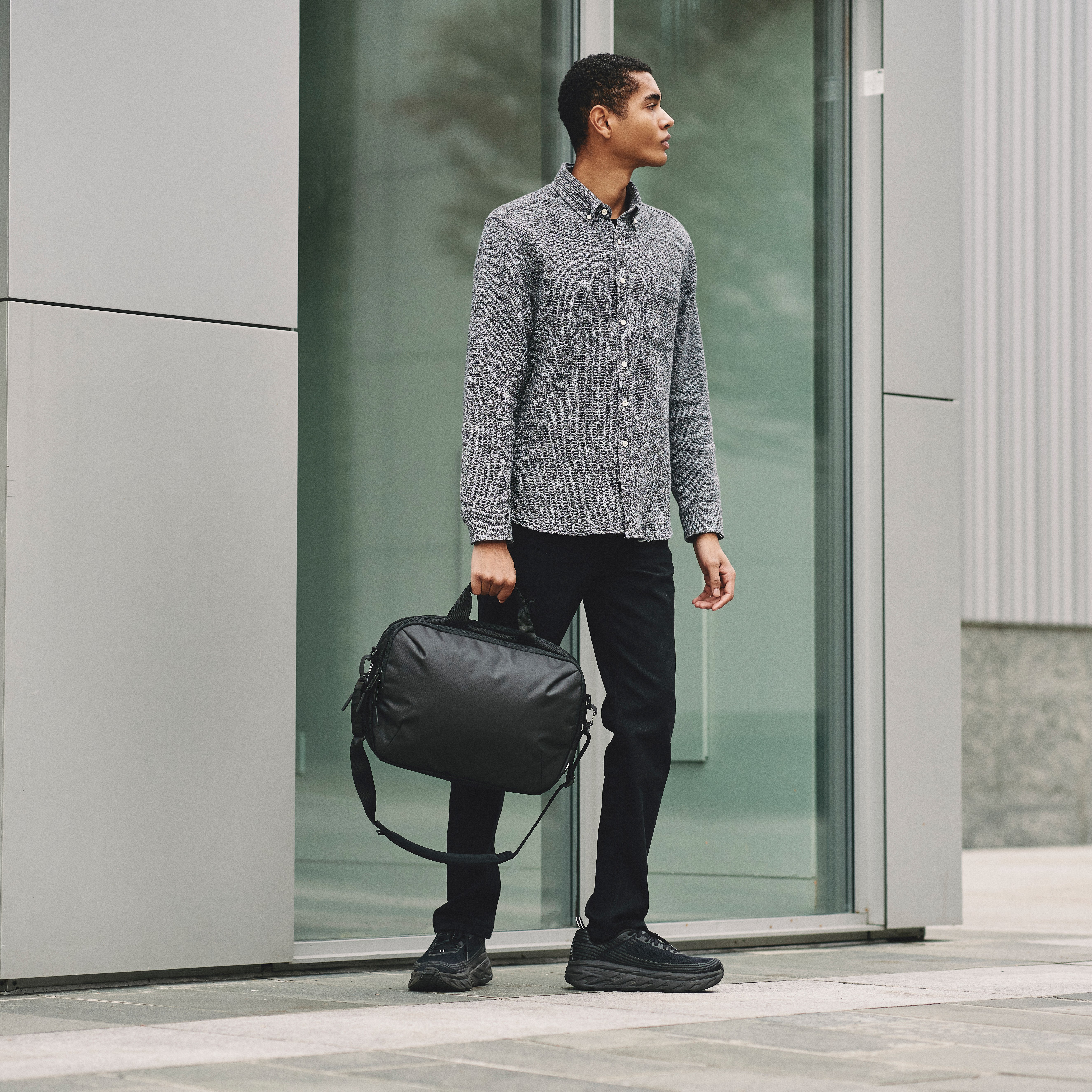 【値下げ】Aer COMMUTER BRIEF AER-31006ビジネスバッグ Aer Commuter Brief - Black | undefined | Huckberry