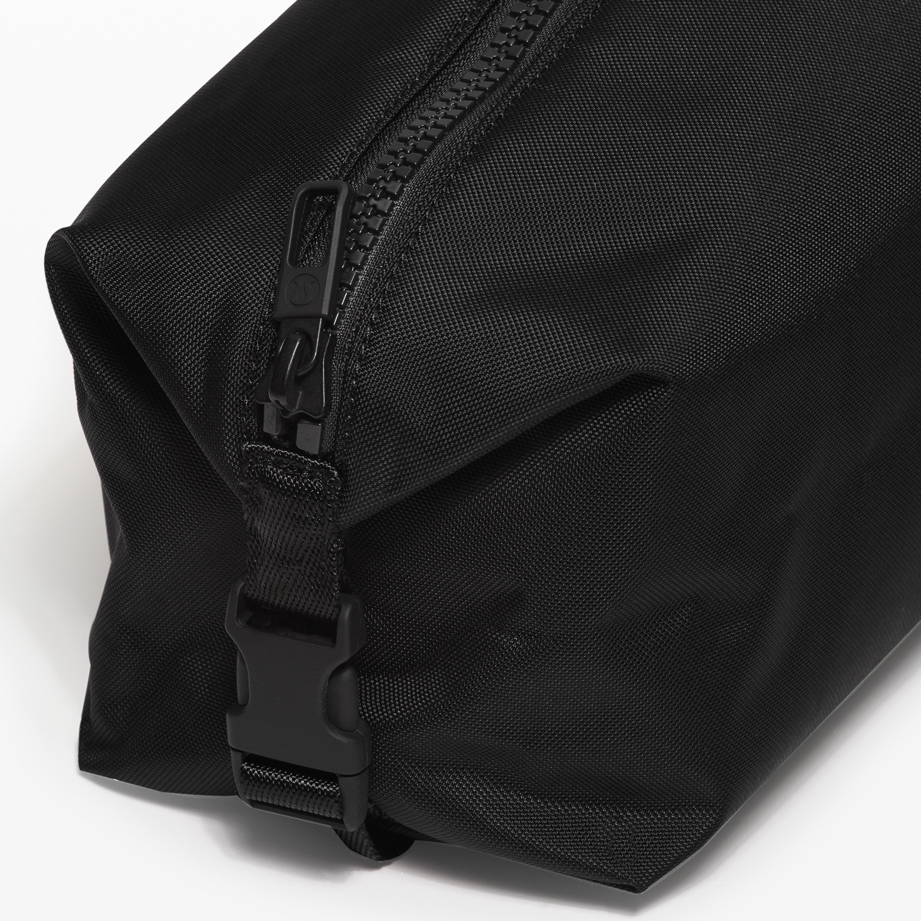 command the day commute bag lululemon