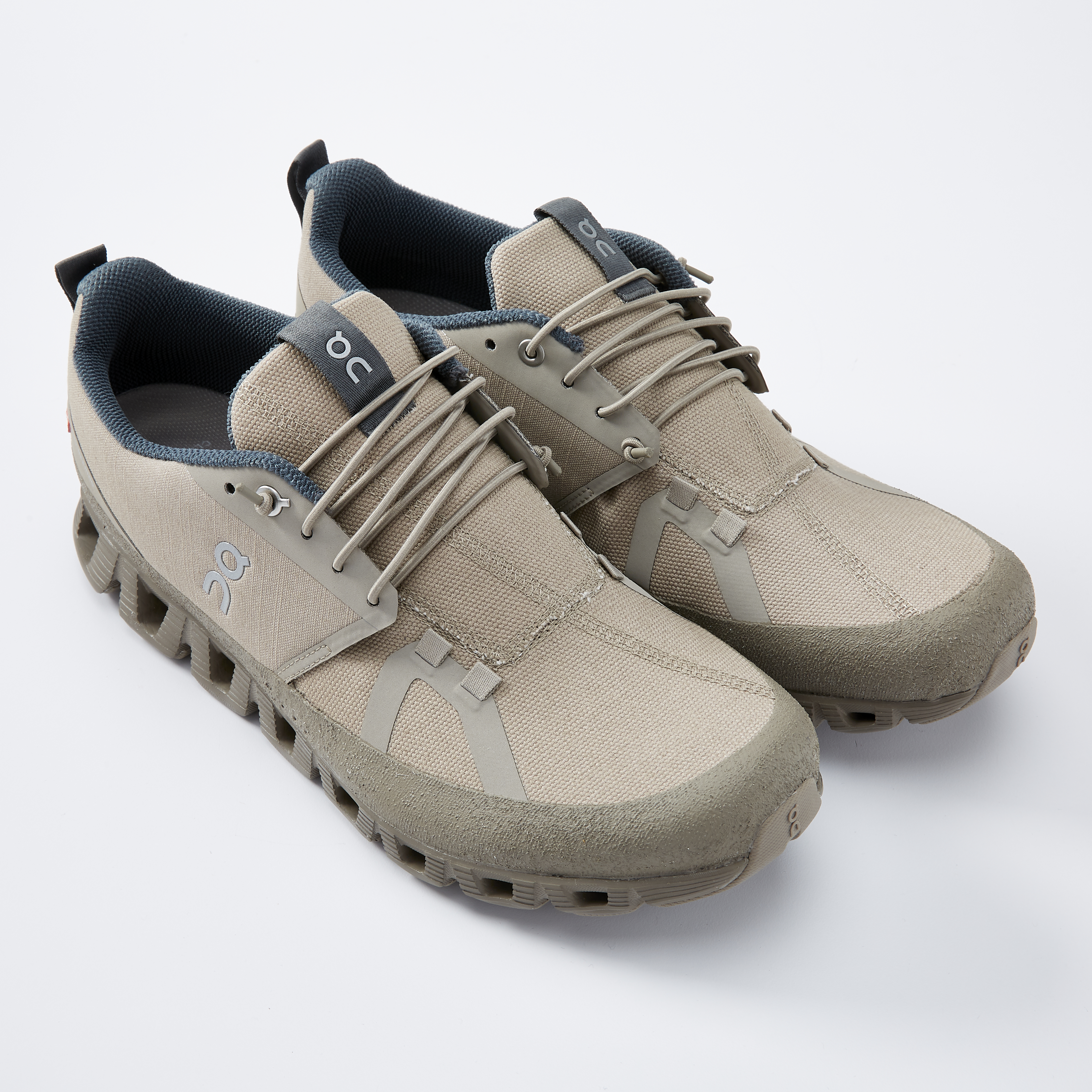靴 on cloud dip Gently Used On Cloud Dip | Onward – On, Inc