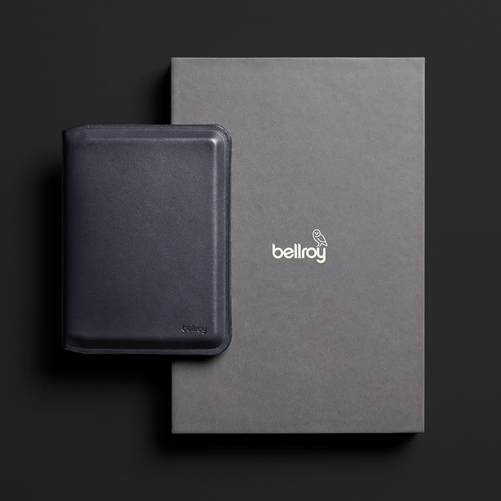Bellroy Apex 10 Year Anniversary Passport Cover - Onyx | undefined 