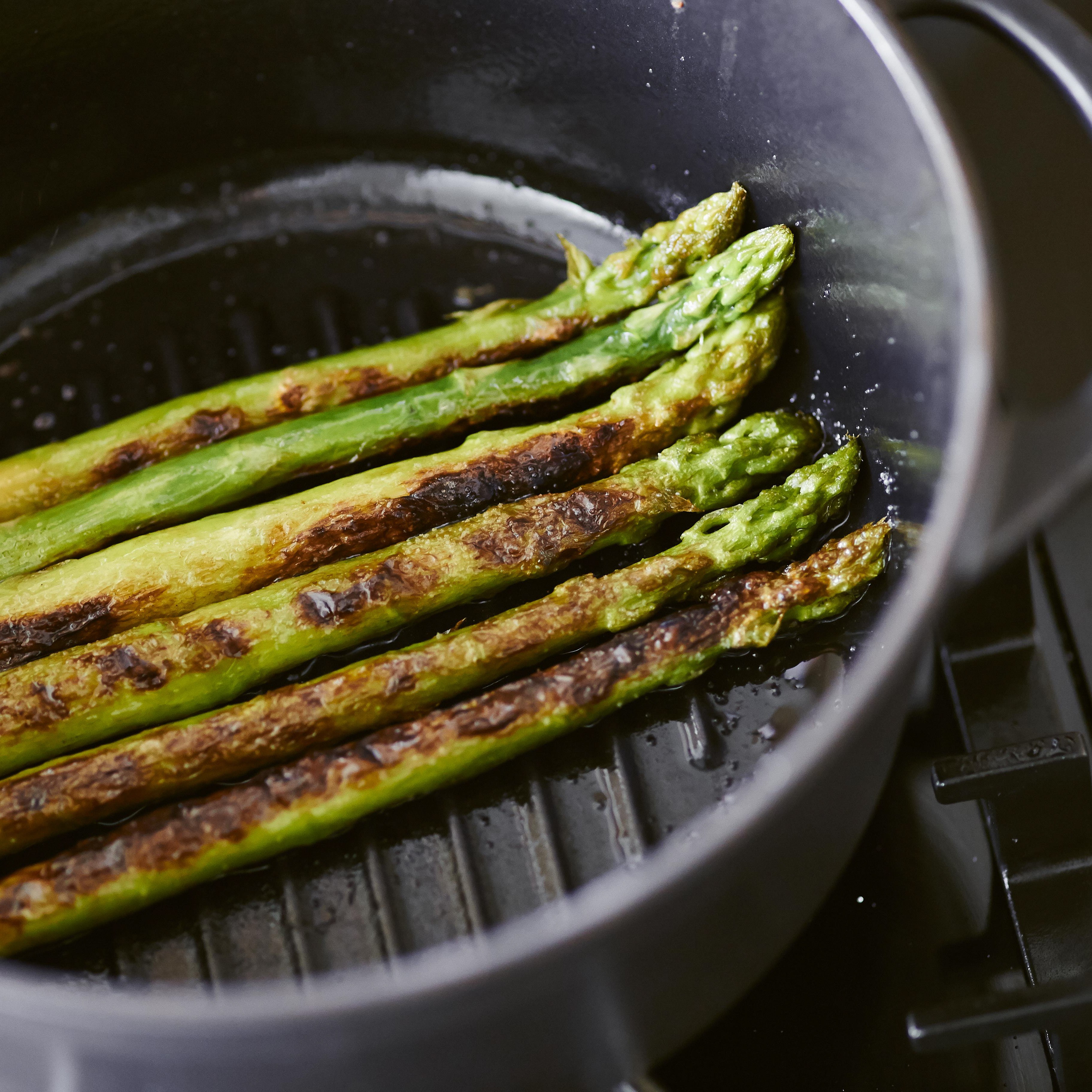Vermicular Oven Pot - 3.7 qt - Matte Black | Cookware | Huckberry