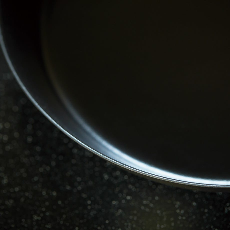 Vermicular Cast Iron Deep Frying Pan with Lid - 9.4 - Matte Black/Walnut, Kitchen & Coffee