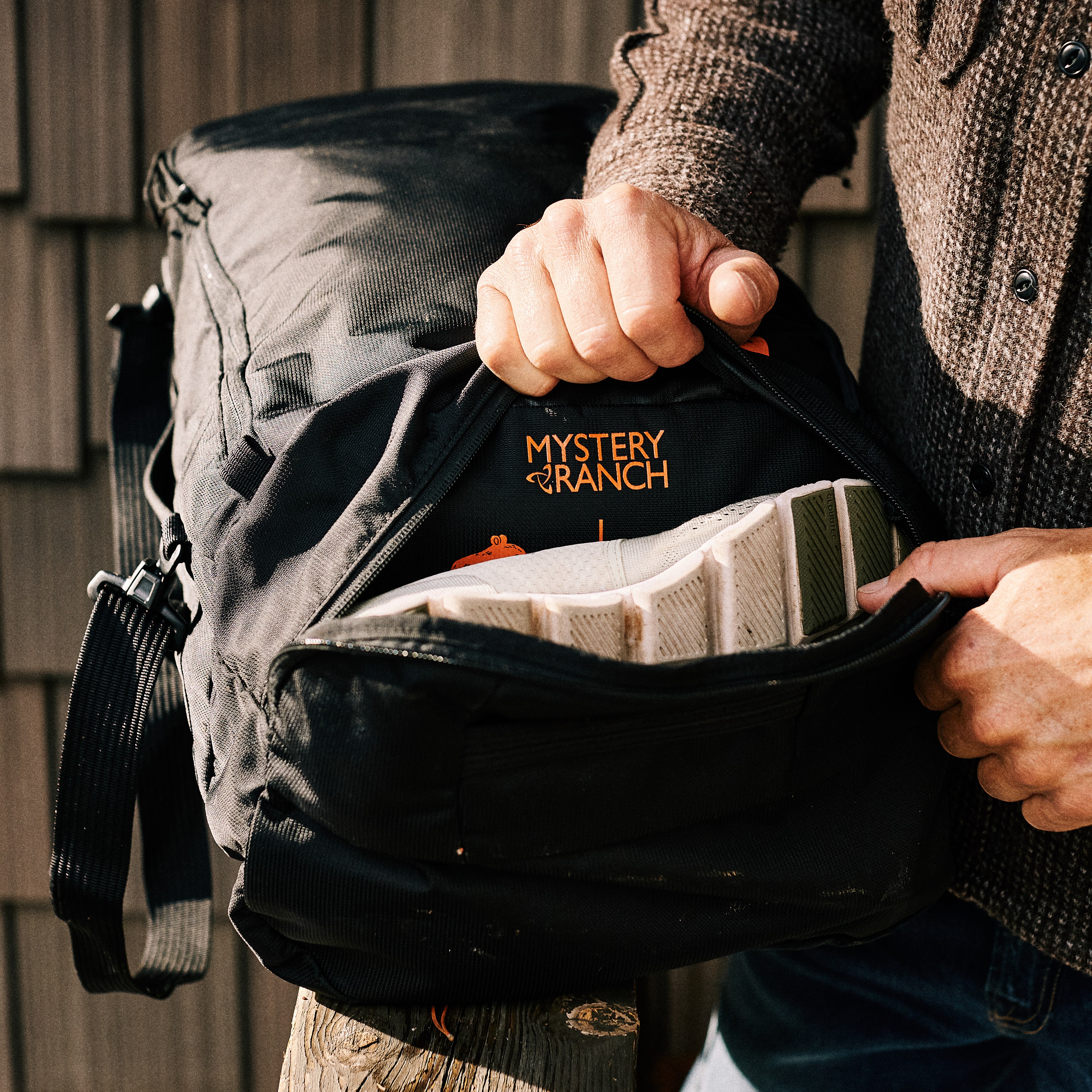 バッグ Mystery Ranch MISSION STUFFEL 45 Mystery Ranch Mission Stuffel Duffel Bag - 45 L - Als.com
