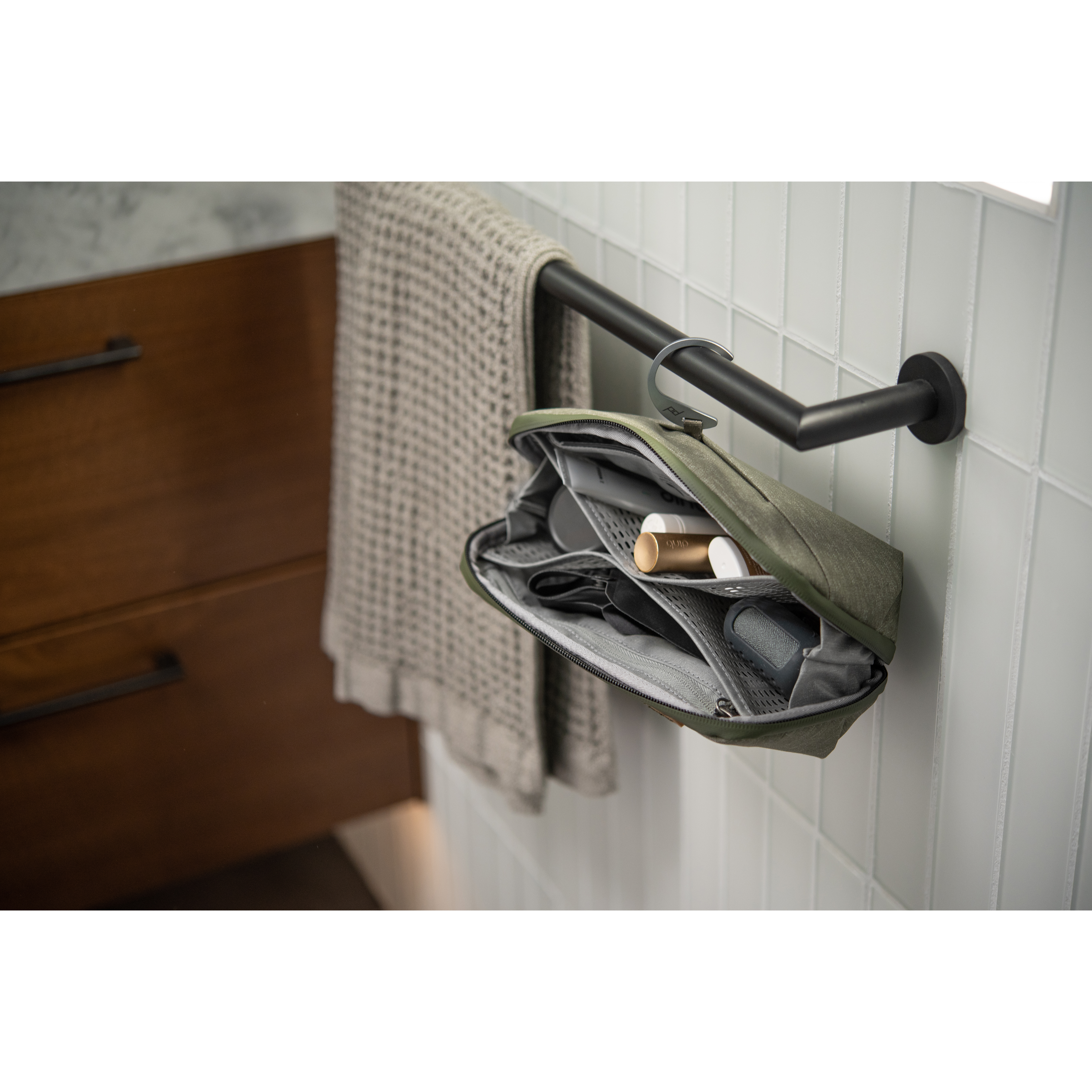 Peak Design Small Wash Pouch - Sage | Packing Cubes & Dopp Kits