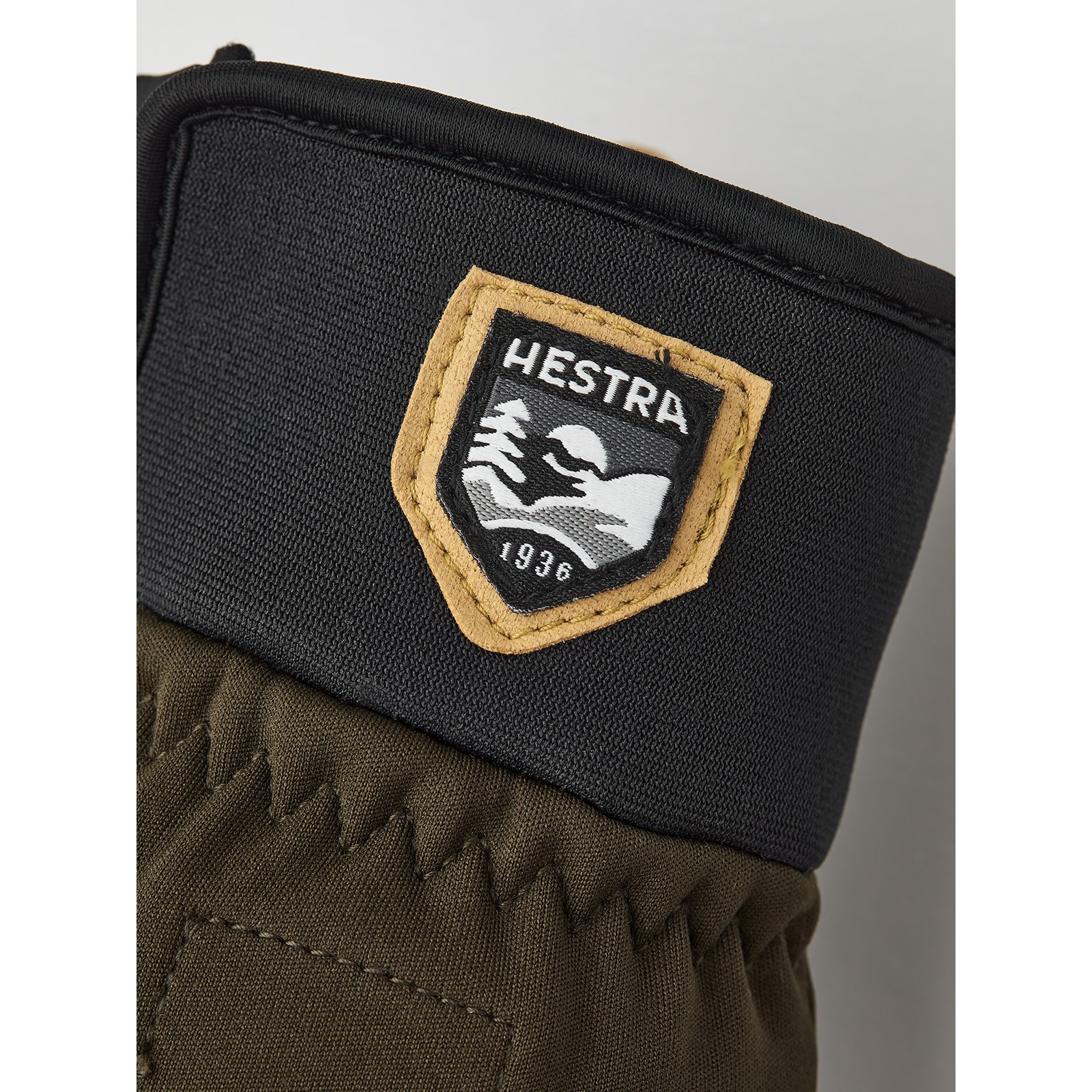 Hestra Windstopper Pullover Mitt - Dark Forest | Gloves & Scarves