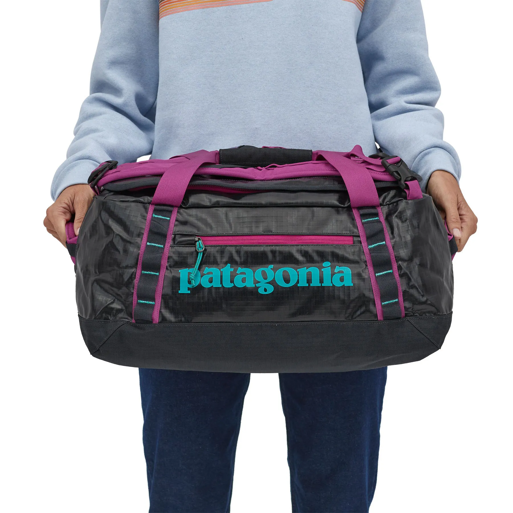 patagonia black hole duffel 40l pitch blue The zipped side pocket keeps valuables secure Patagonia Black Hole Duffel -