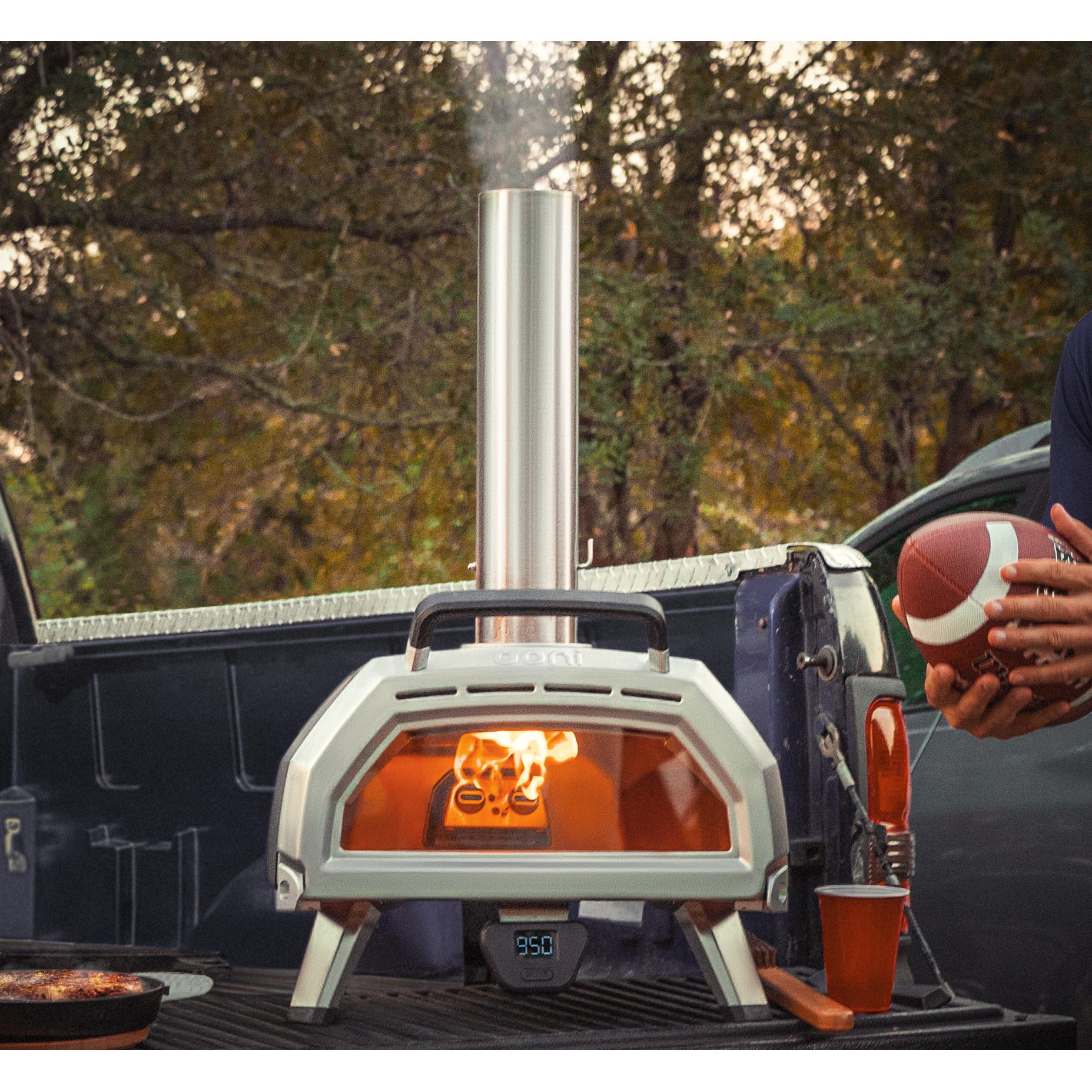 Ooni Ooni Karu 16 Wood and Charcoal-Fired Portable Pizza Oven