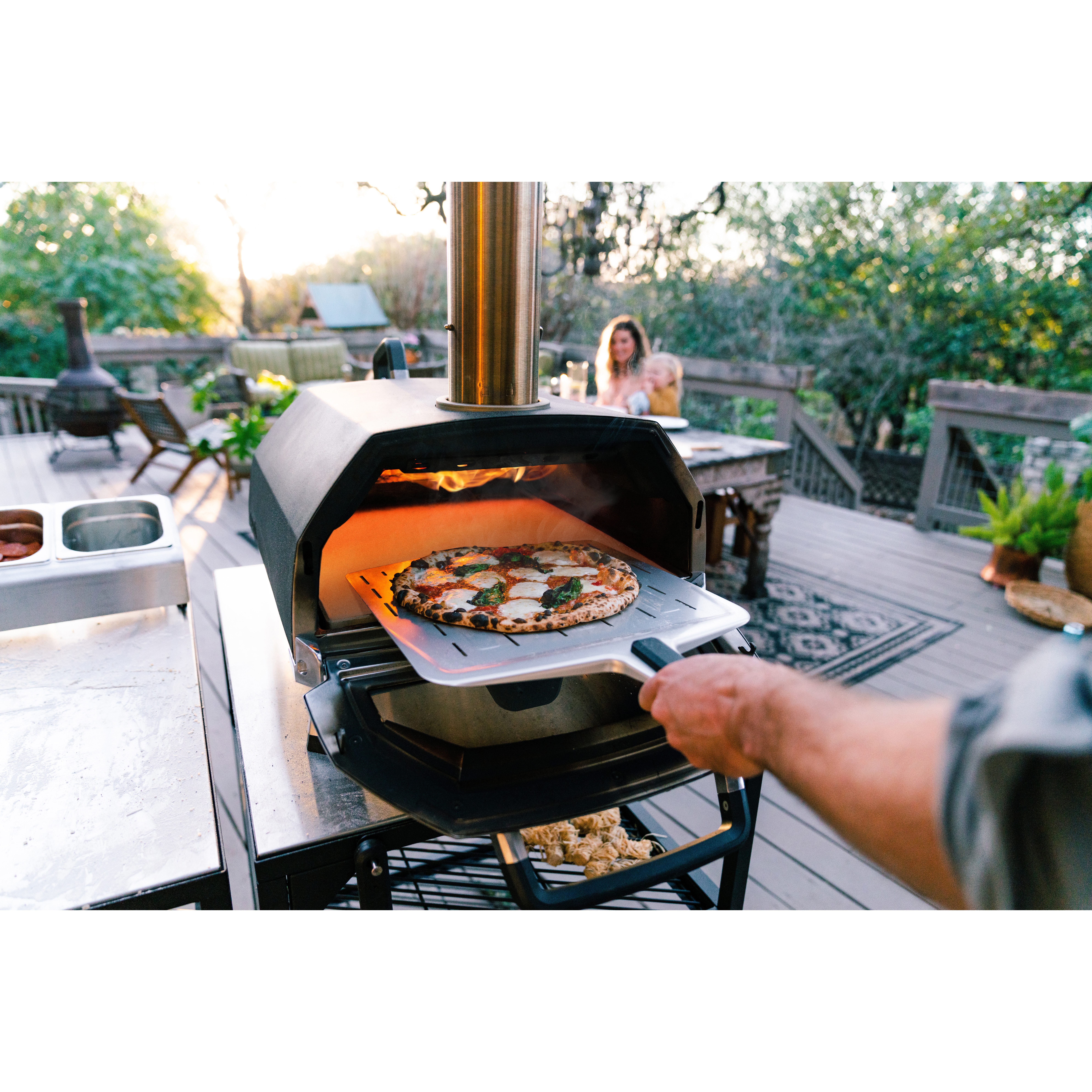 Ooni Ooni Karu 16 Wood and Charcoal-Fired Portable Pizza Oven