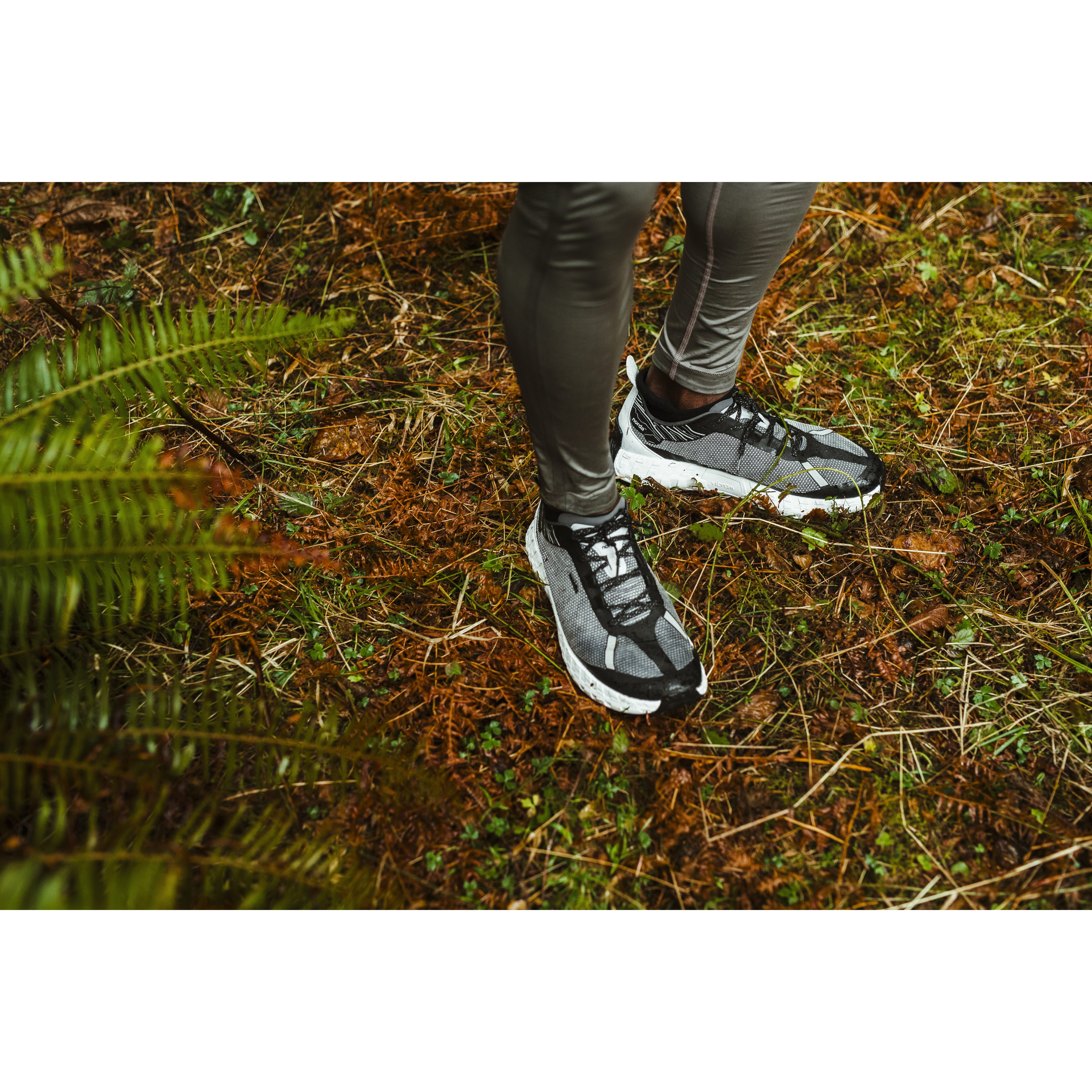 Norda 001 Trail Running Sneaker - Black | Performance