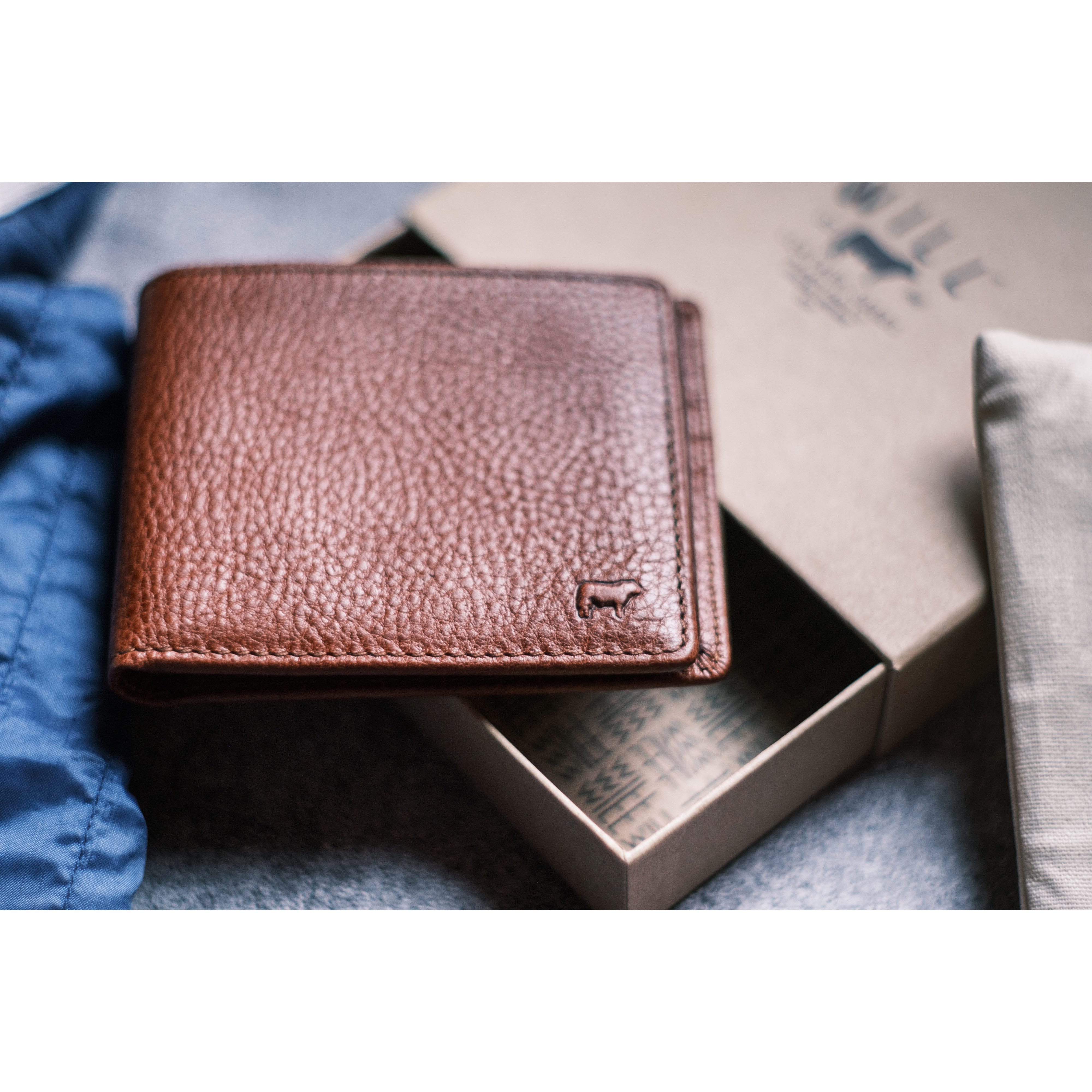 Will Leather Goods Classic Billfold Leather Wallet - Tan | Wallets 