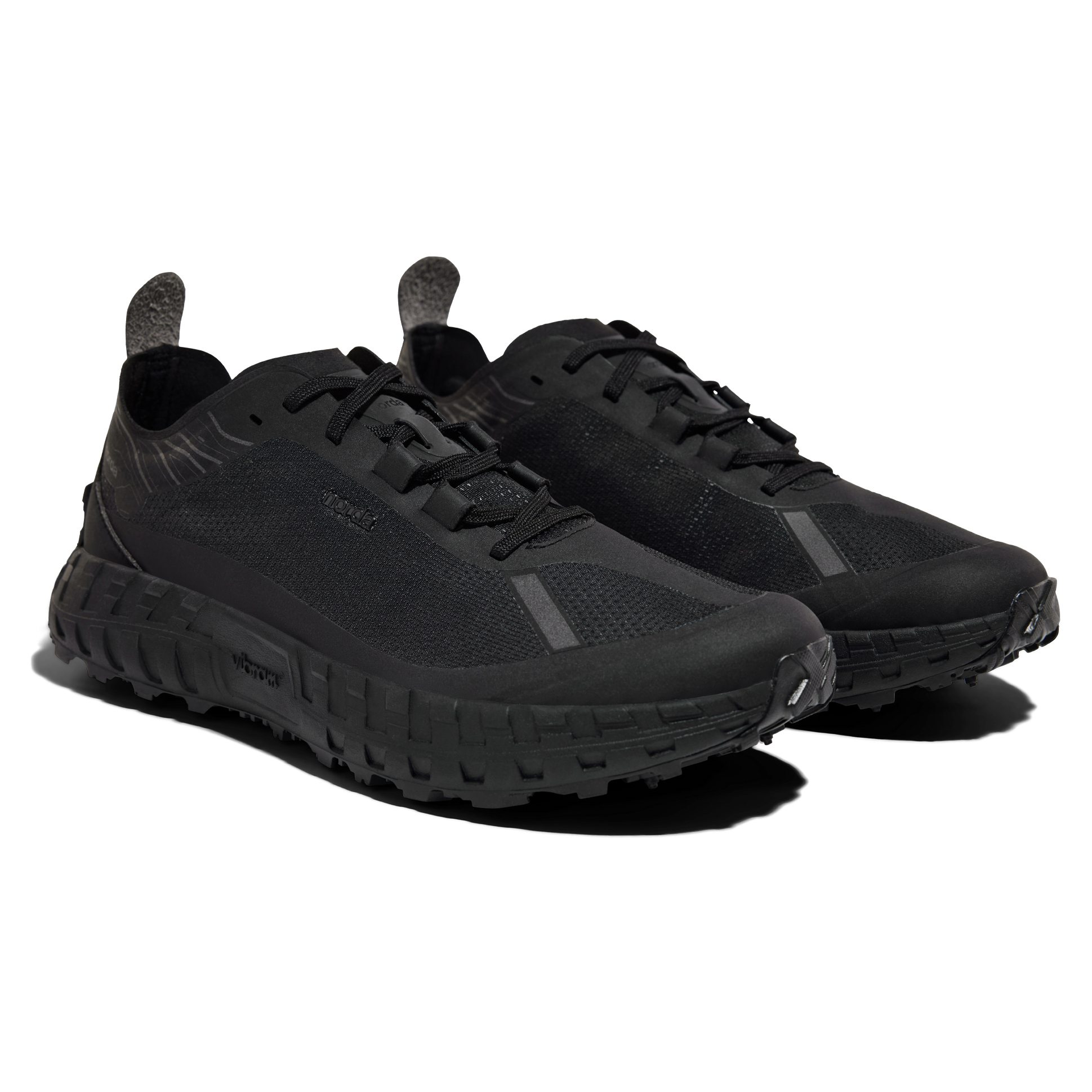 Norda 001 Trail Running Sneaker - Stealth Black