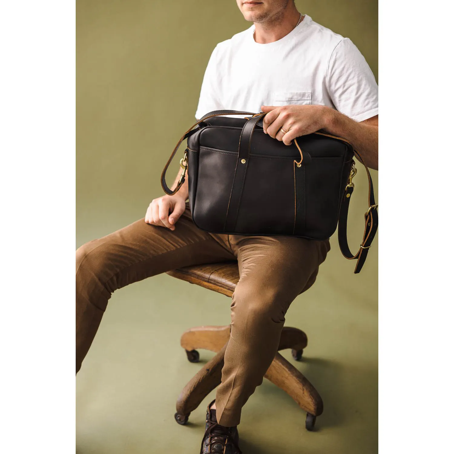 WP Standard Woodward Leather Briefcase - 15L - Desert Black