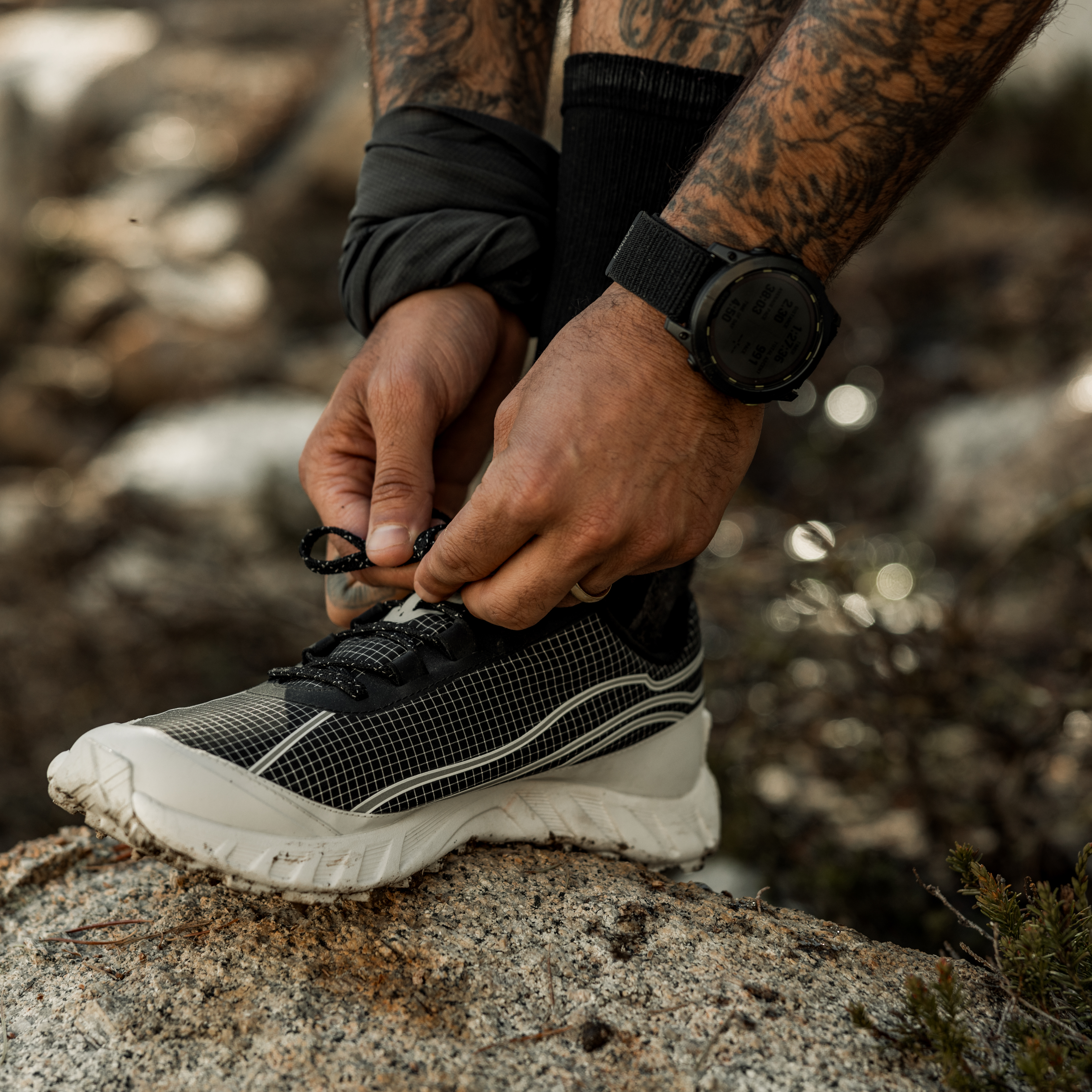 Norda 002 Trail Running Sneaker - Summit Black | Performance