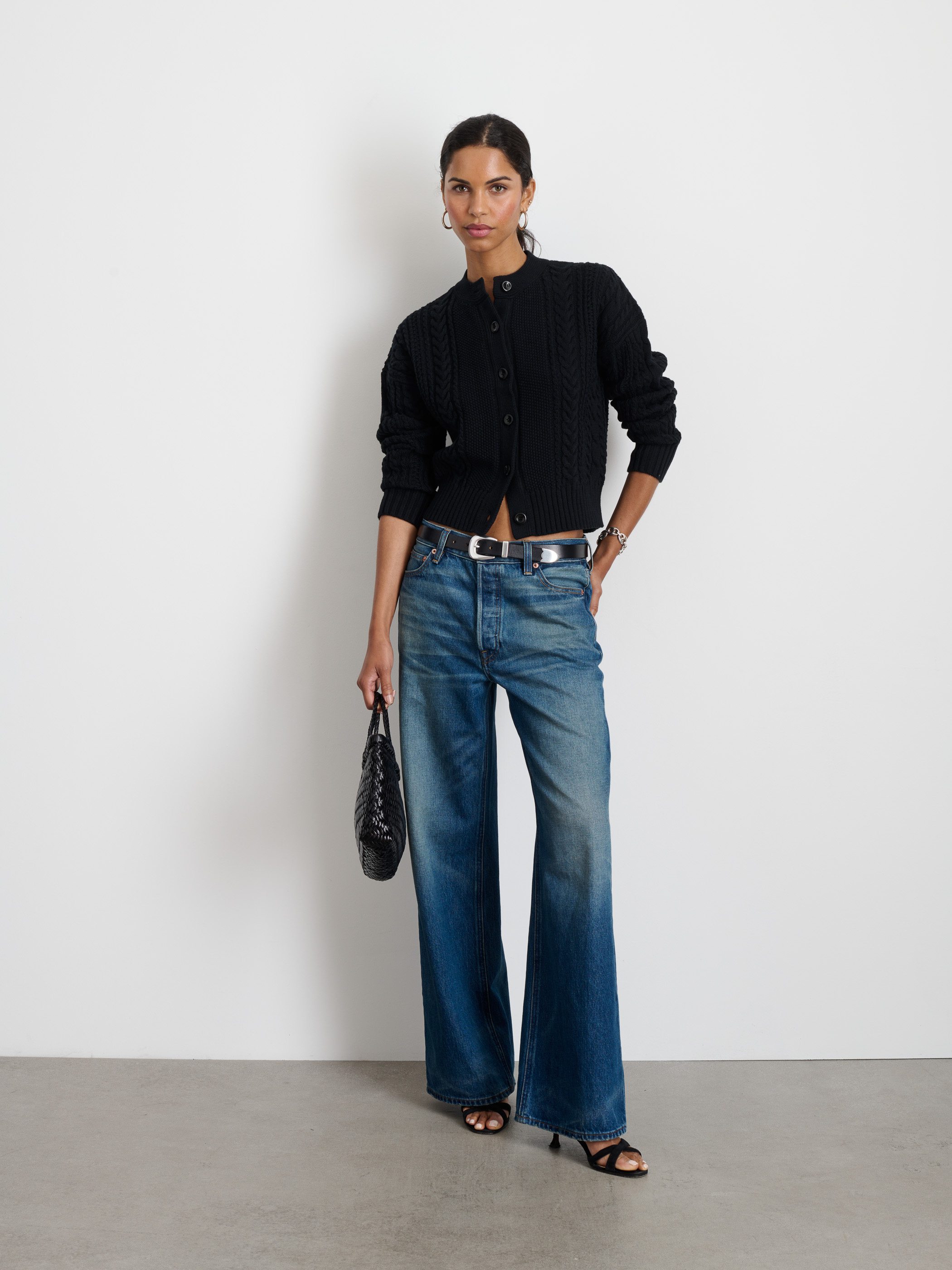 新品未着用MARNO Chloe knit tops black ChloeTopBlack.png?crop=center&