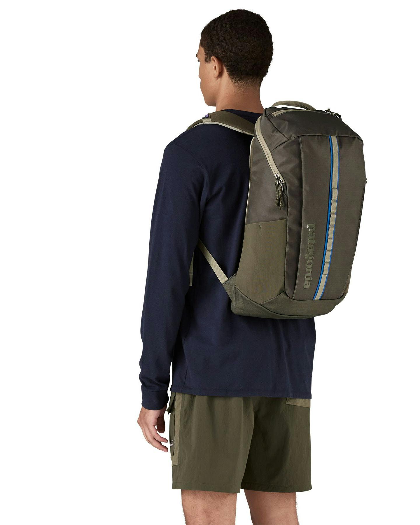 Patagonia Black Hole Backpack 25L Basin Green Backpacks