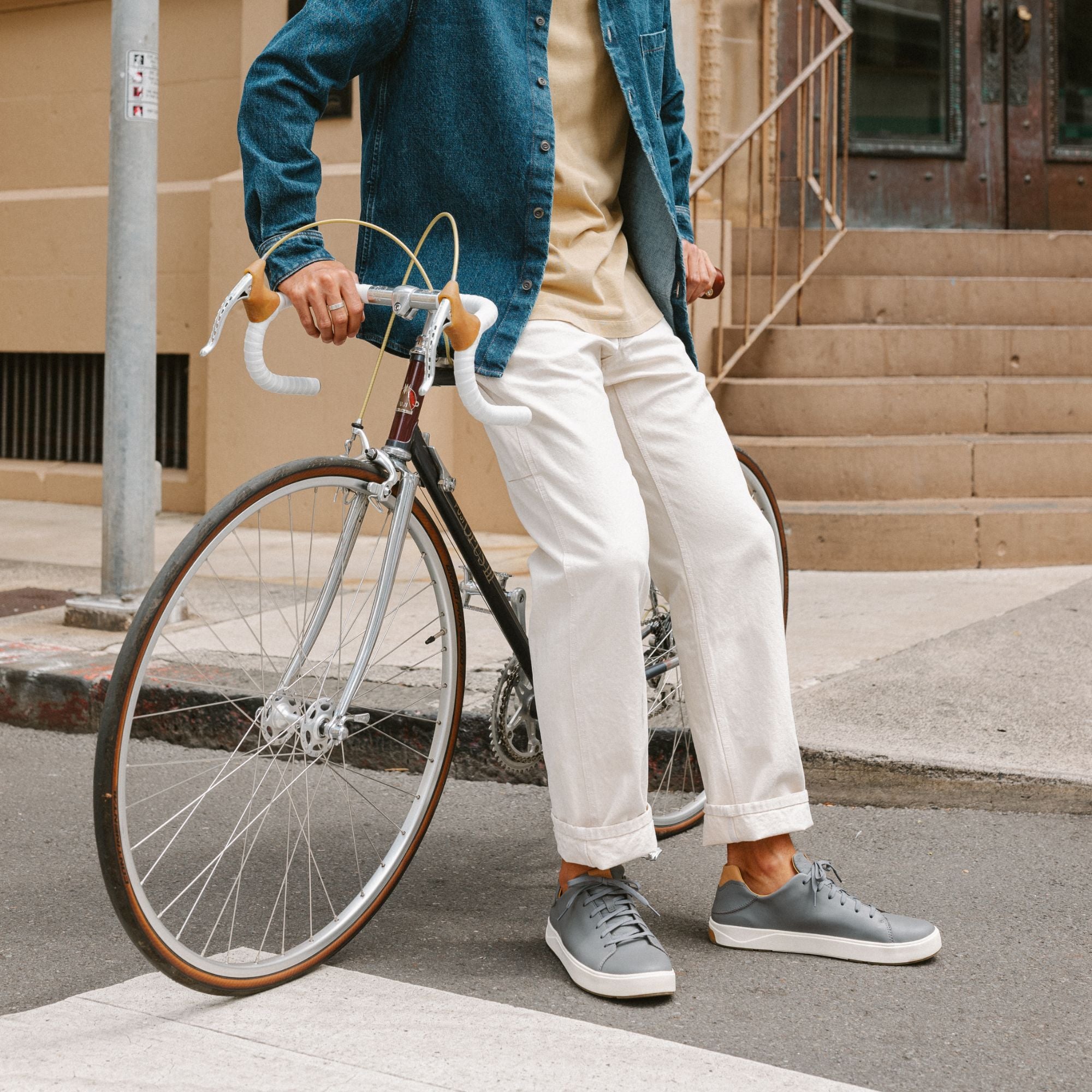 OluKai Lae'Ahi Li 'Ili Sneaker - Stone | Casual Sneakers