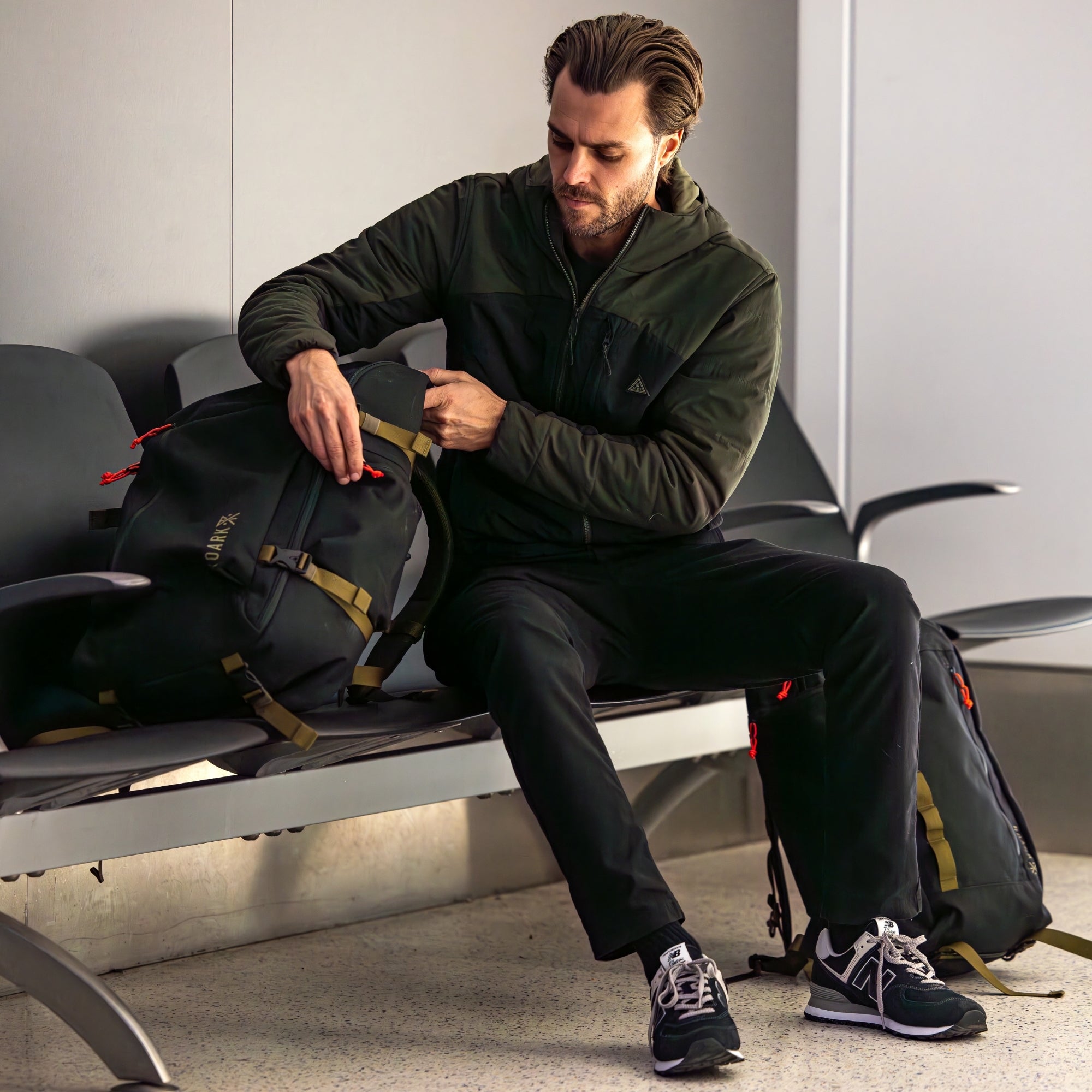 Roark Layover Travel Pants - Black | Active Pants & Joggers