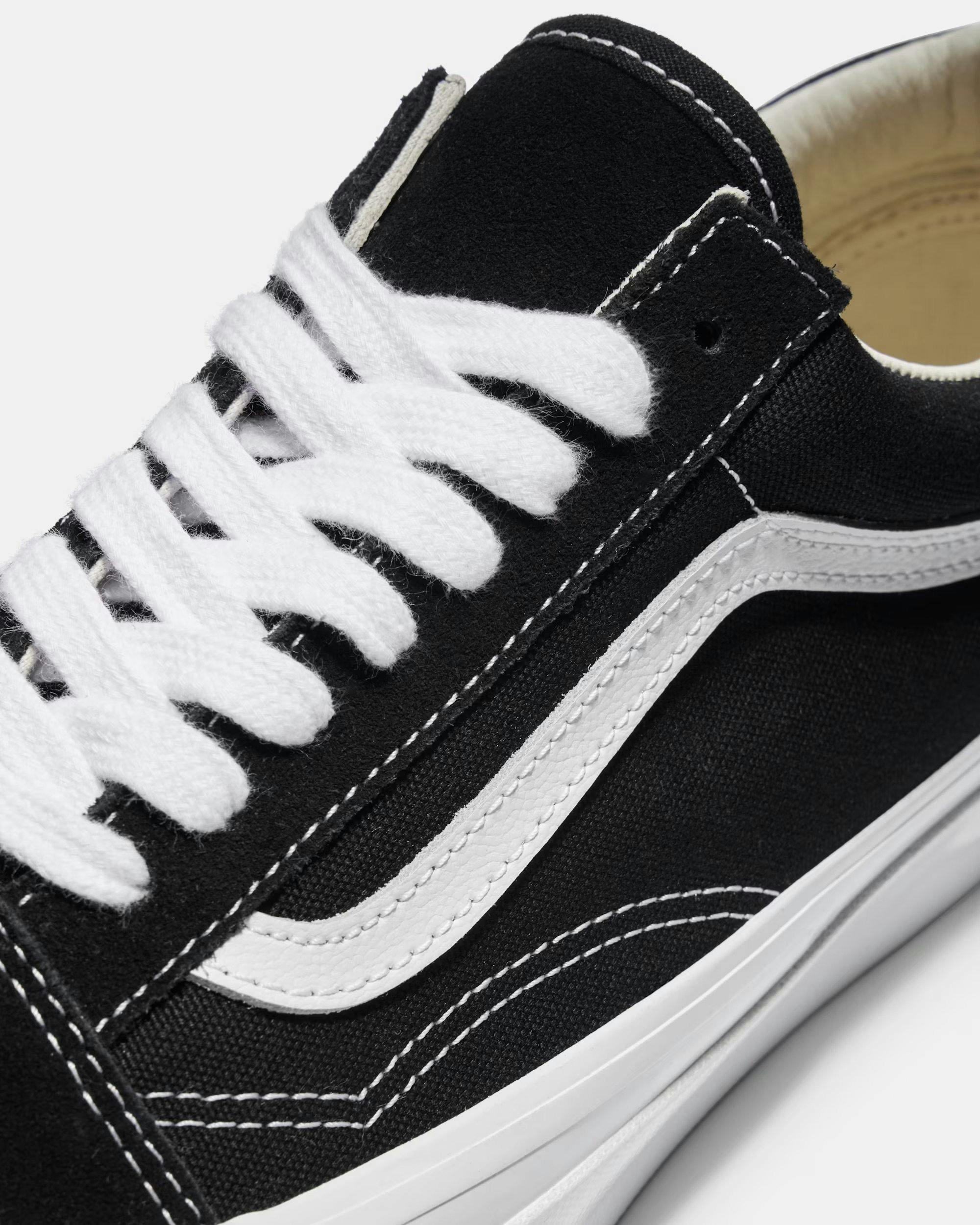 Vans Premium Old Skool Sneaker Black/White Casual Sneakers