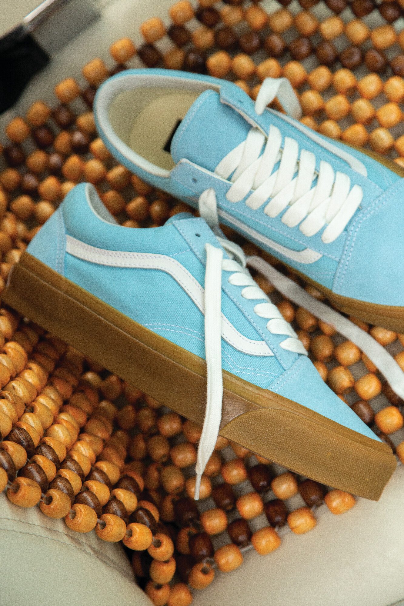 国内配送 VANS PREMIUM OLD SKOOL GUM CRYSTAL BLUE Premium Old Skool Gum Shoe in Crystal Blue / Gum | Vans