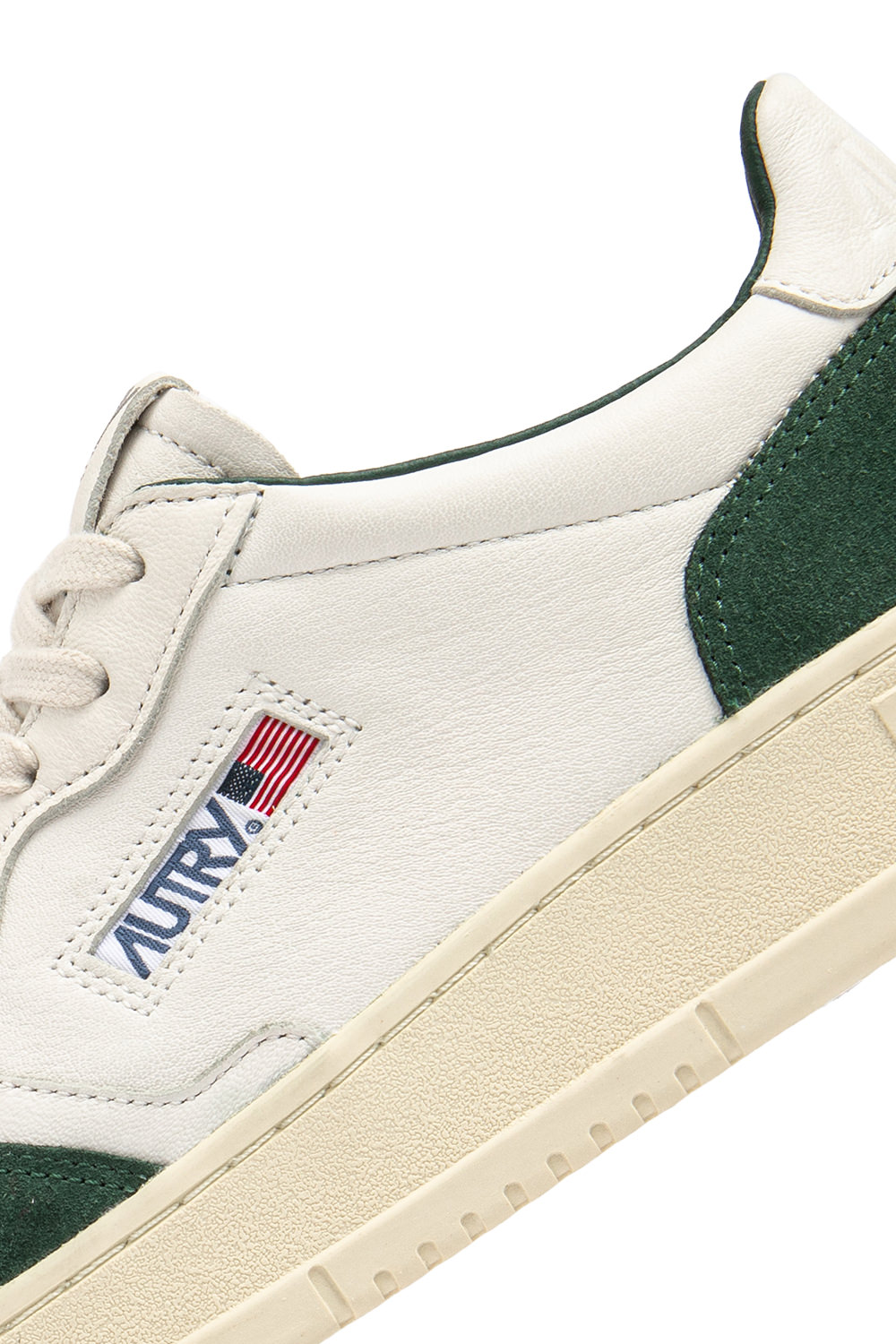 Autry Medalist Low Sneaker - Goat/Suede White/Bottle | Casual