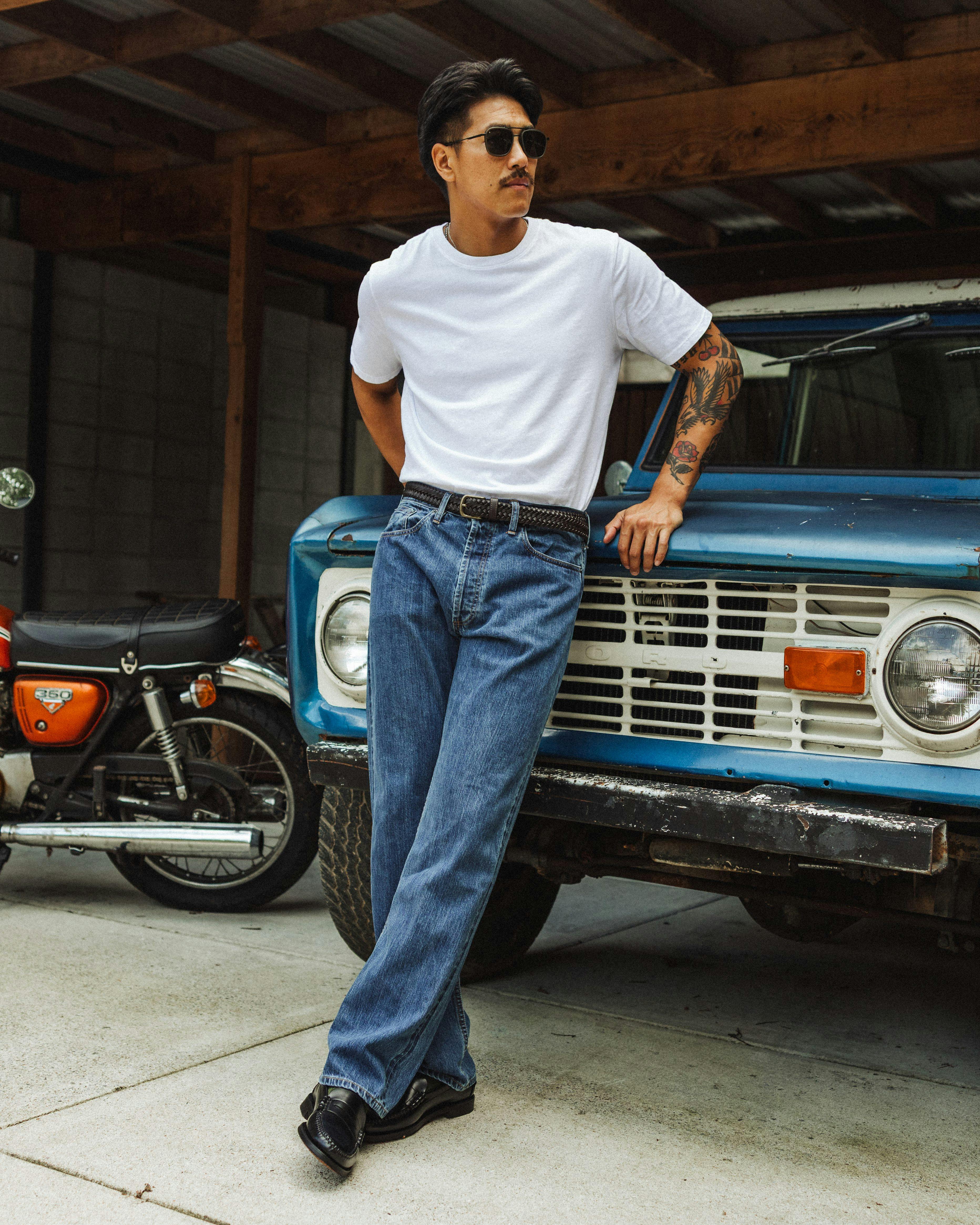 Vintage T Shirt And Denim Red Tab Vintage Tee – Classic Shape In