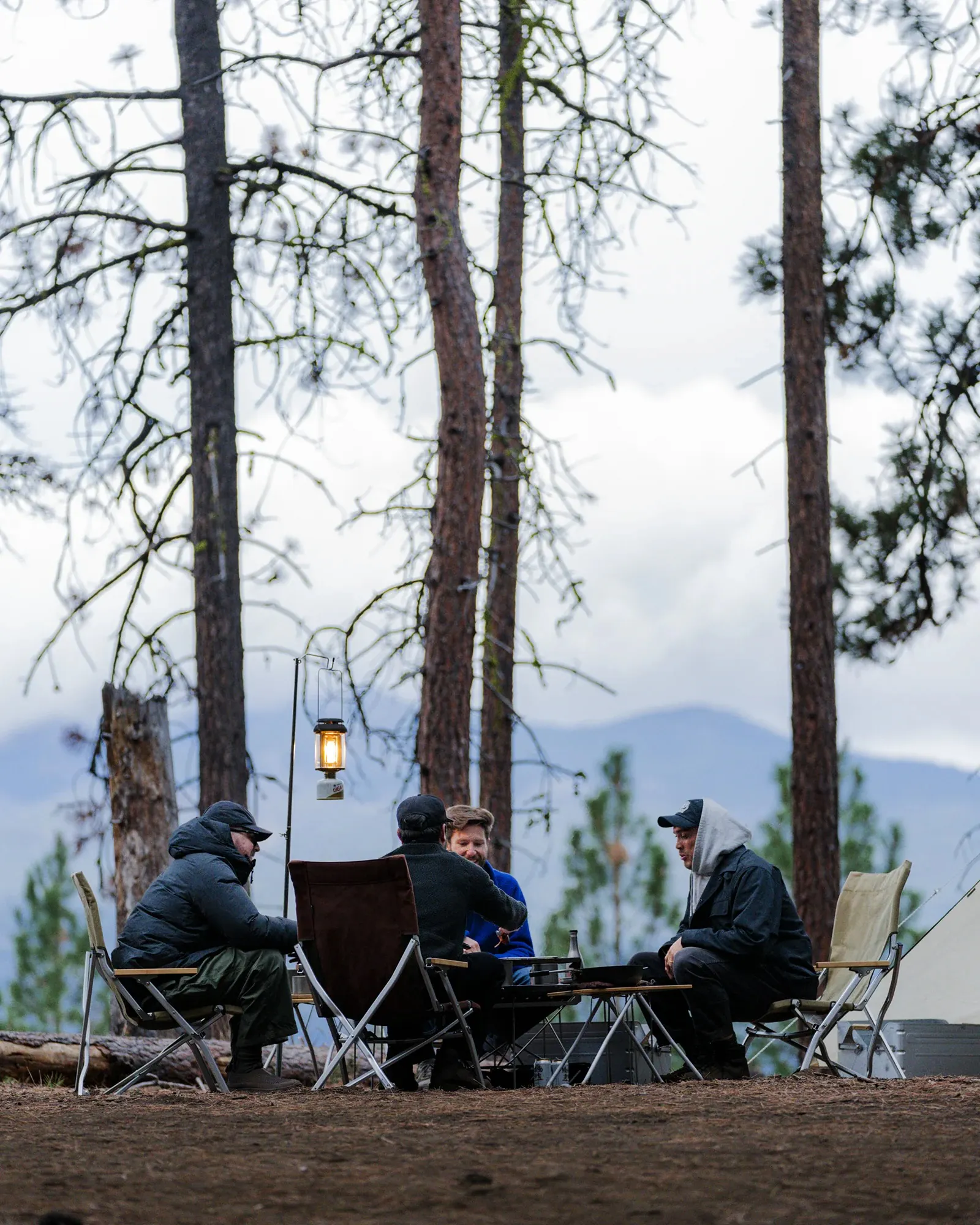 テーブル・チェア・ハンモック shiromani peaker's leg SUS Snow Peak Low Beach Chair - Khaki | Furniture | Huckberry