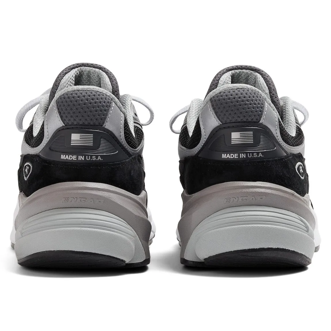 パー New Balance 990 Sneaker - BLACK|WHITE | Casual Sneakers | Huckberry