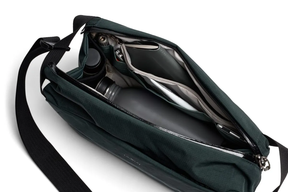 Bellroy Venture Ready Sling 9L - Deep Ocean | Hip Packs & Slings