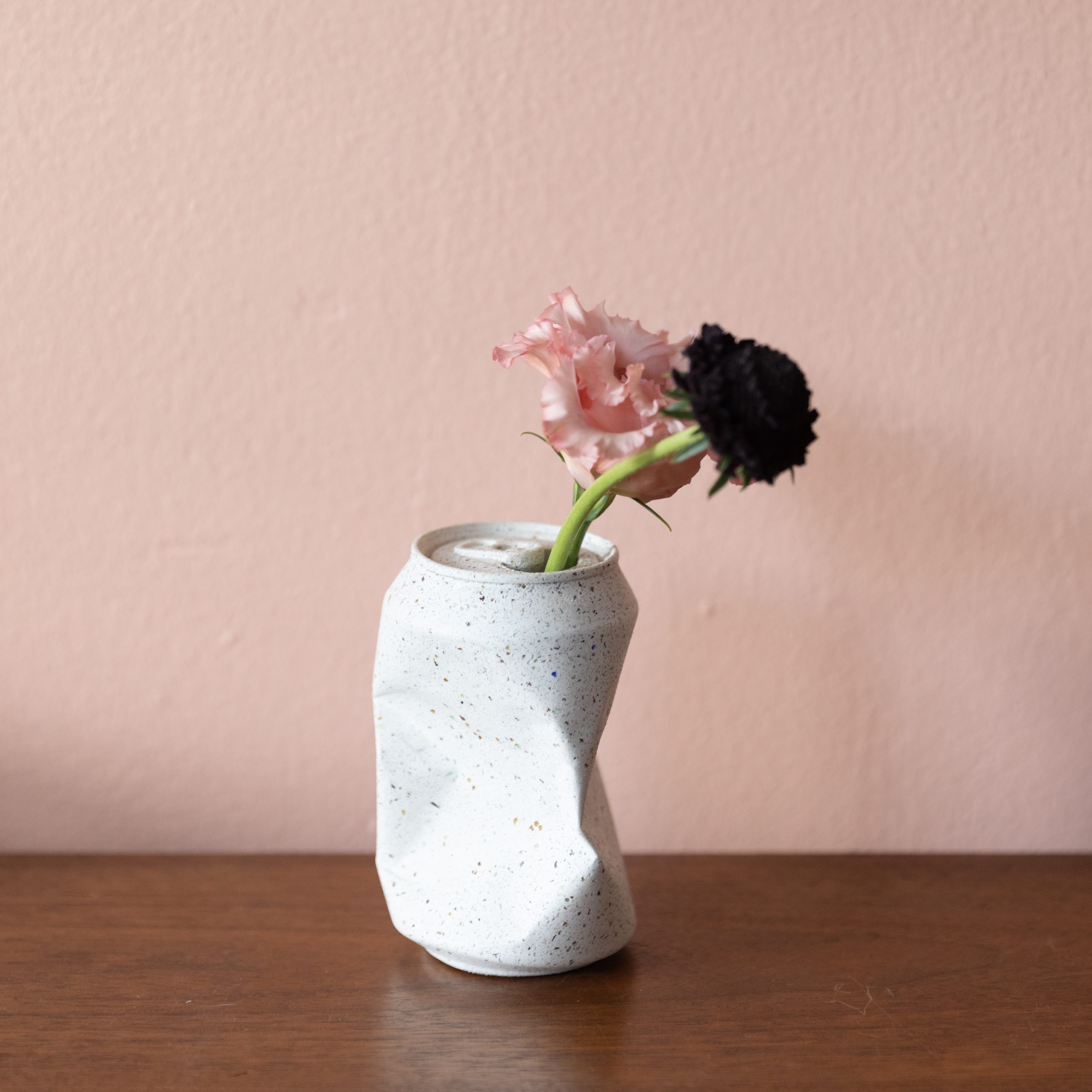 Concrete Soda Can Vase - Thumbnail 5