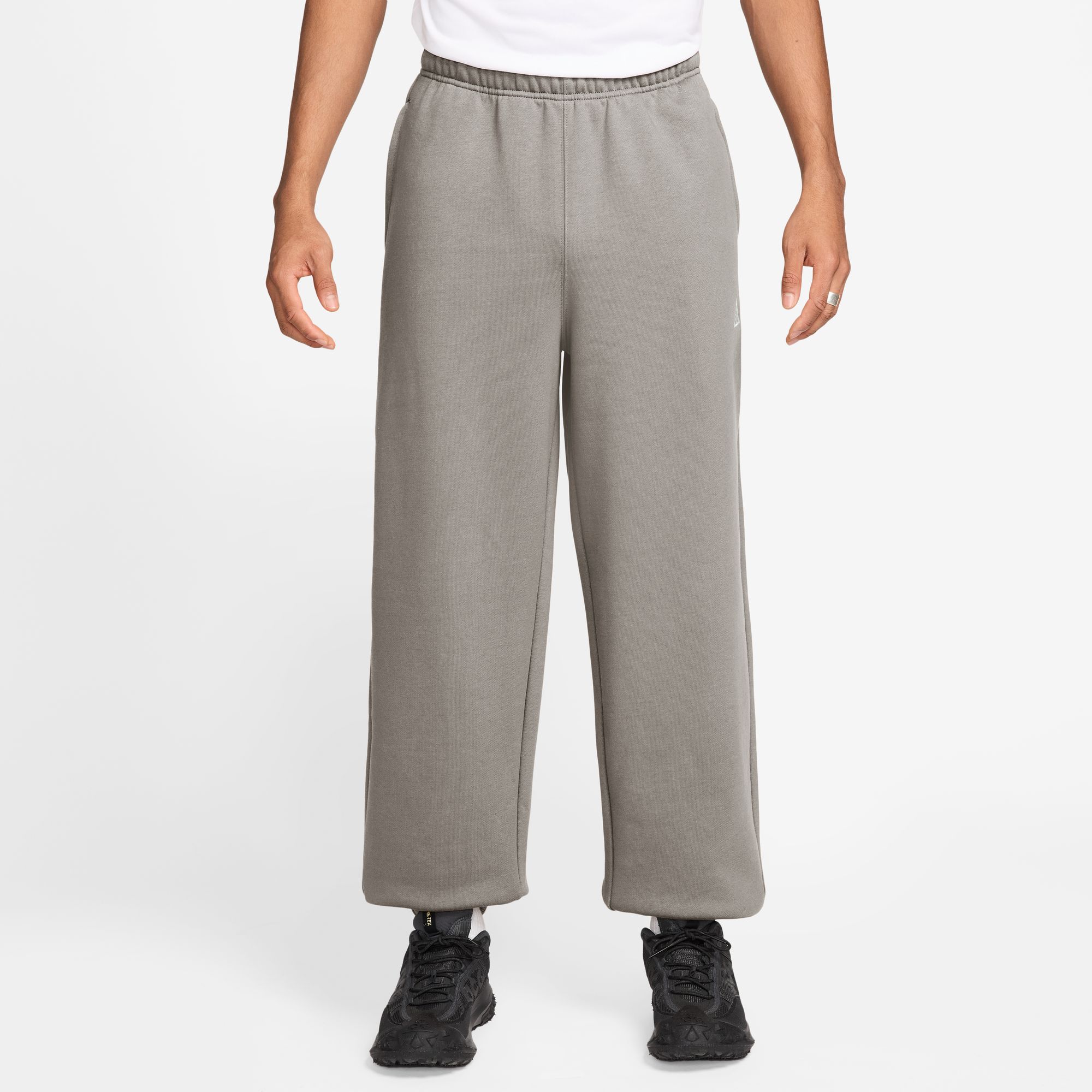 Nike ACG Tuff Fleece Pant - College Grey | Sweatpants | Huckberry